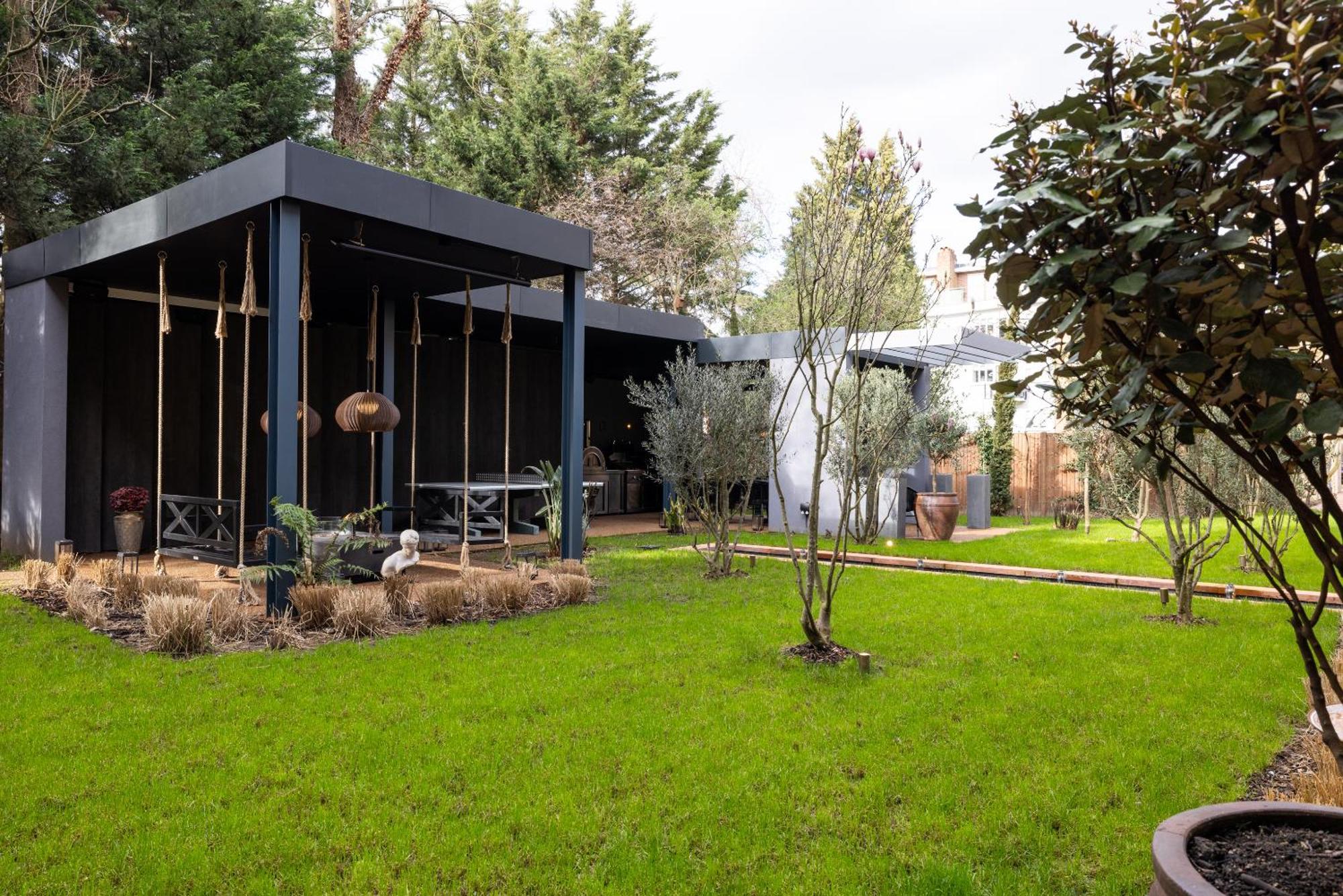 Apartment The Brondesbury By Nestor