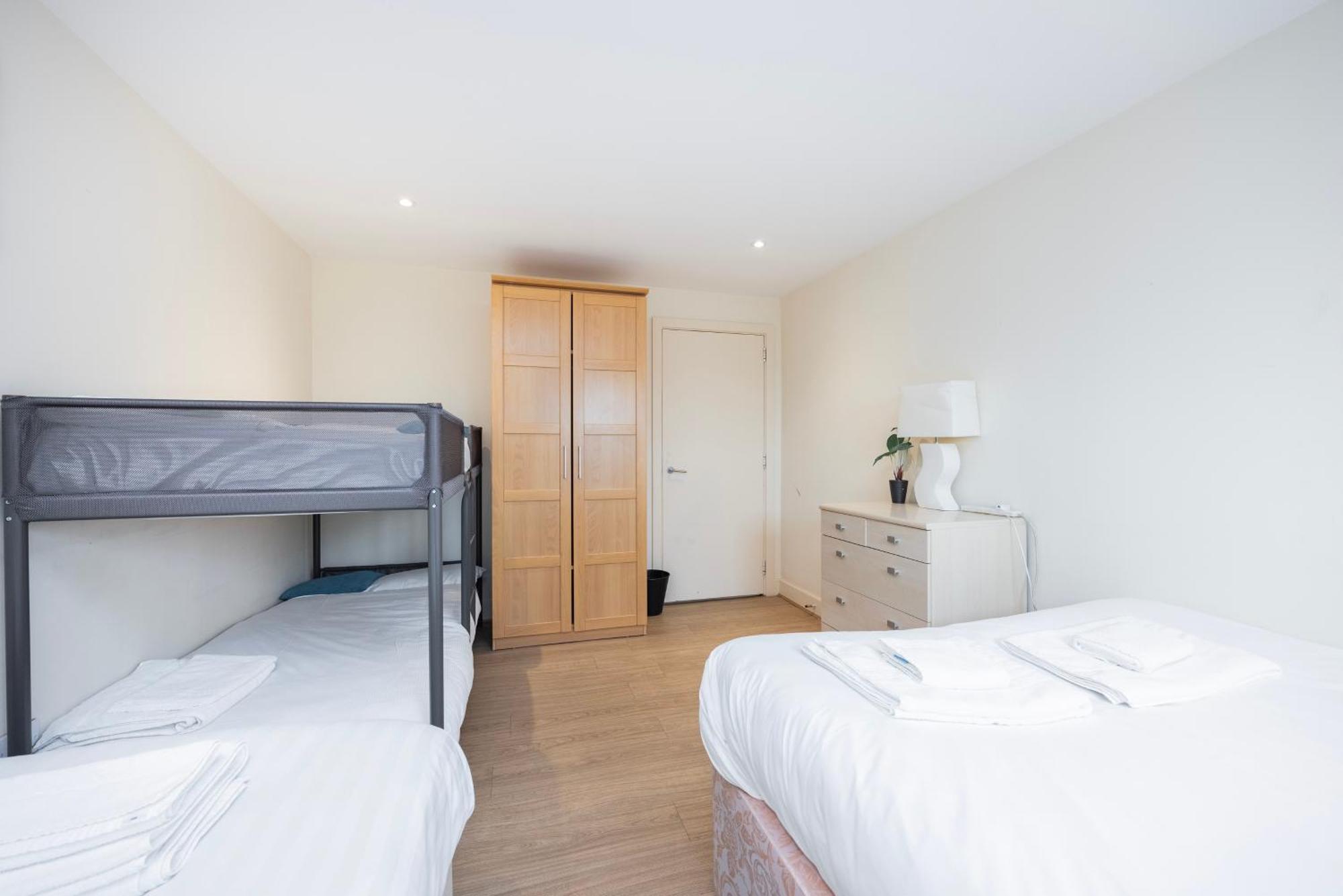 Heads On Bed - Docklands Canary Wharf Excel Appartement Londen