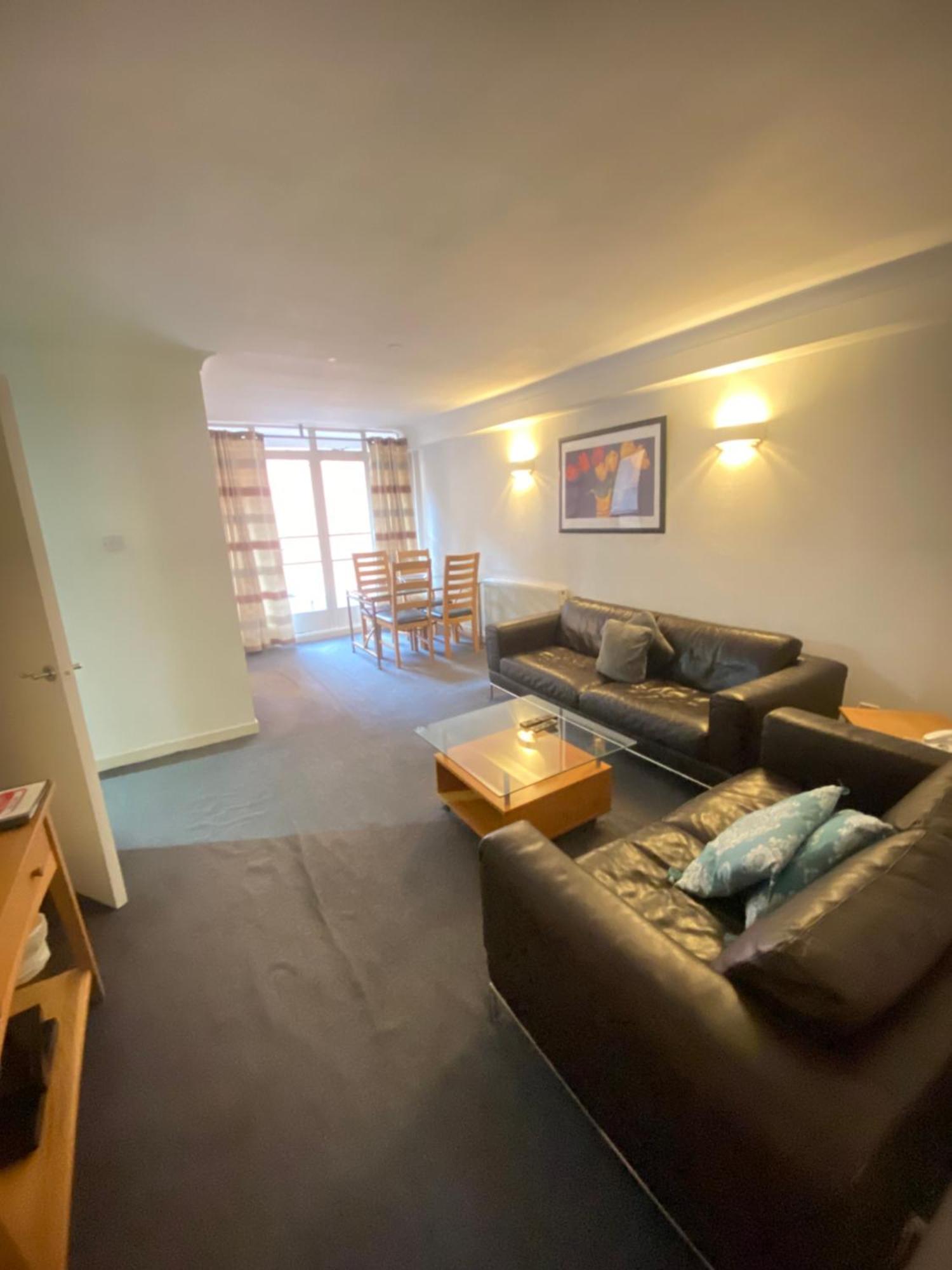 Mayfair Spacious Apartment *