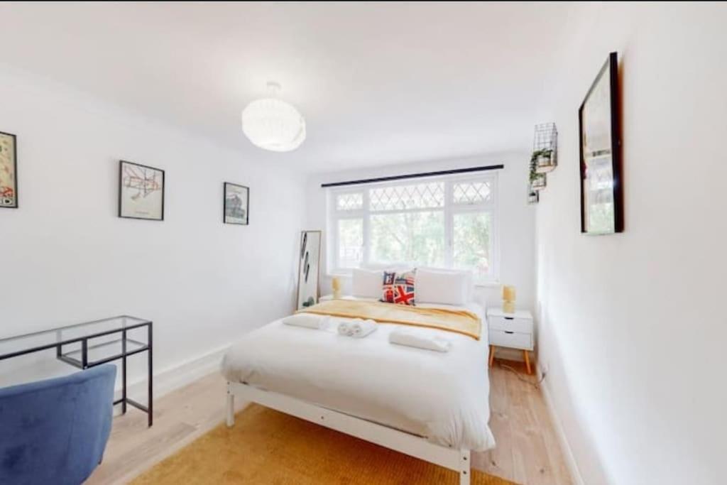 Modern 4 Bedroom In Kings Cross With Garden Holiday home *