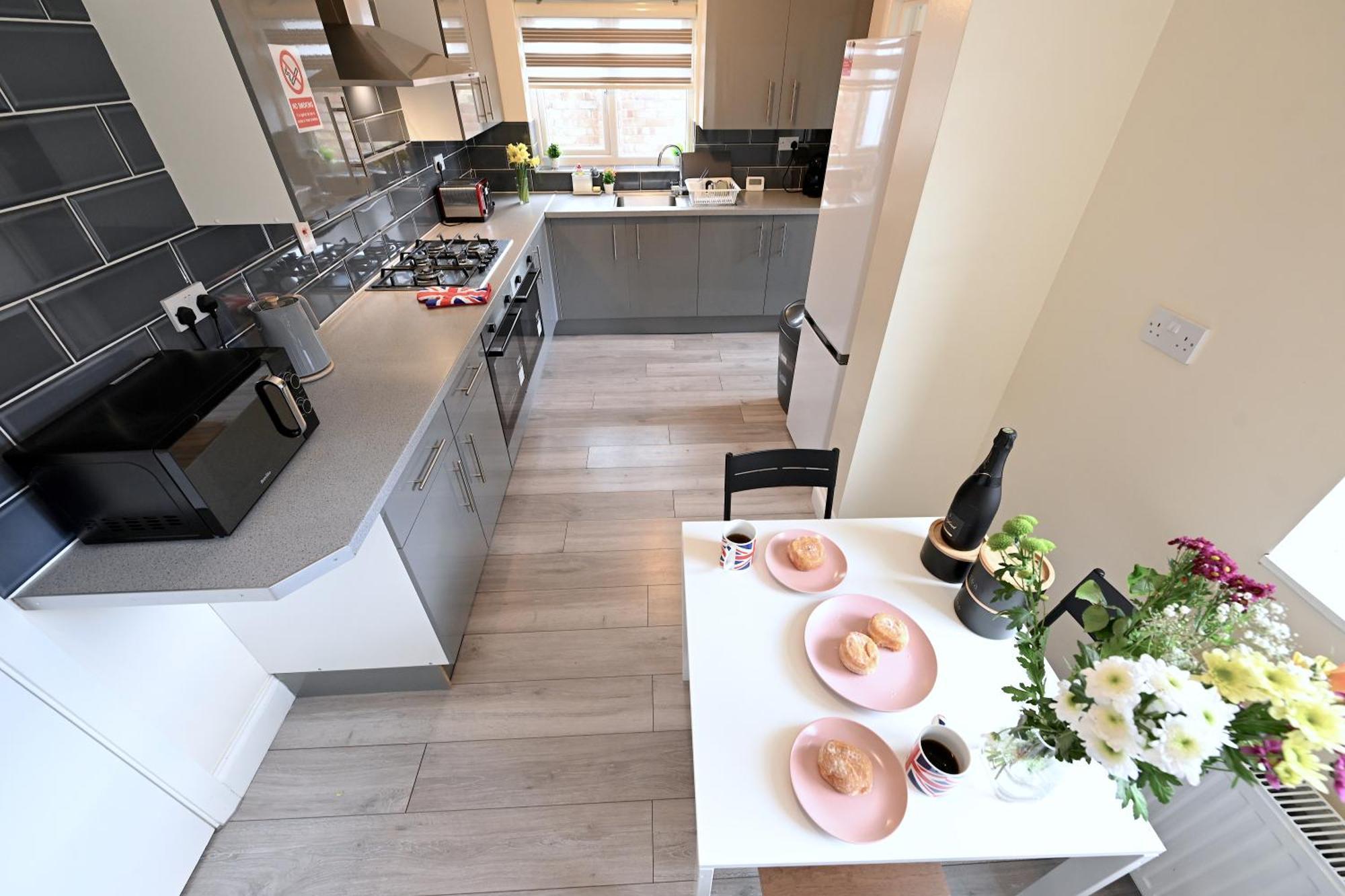 Appartement Spacious 5 Bedroom House Next To Tottenham Stadium Londen