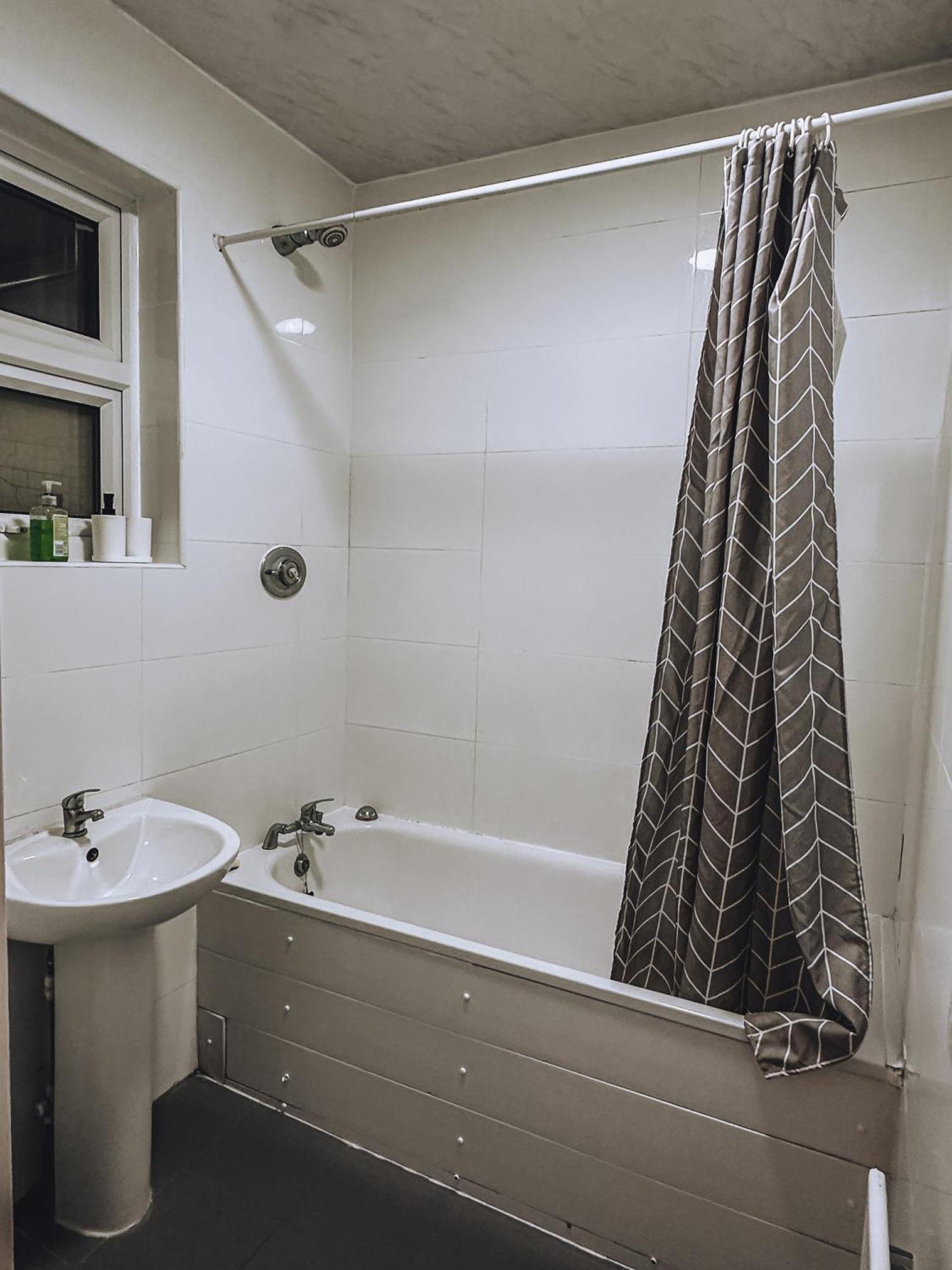 Spacious 3 In Tooting Gasthuis *
