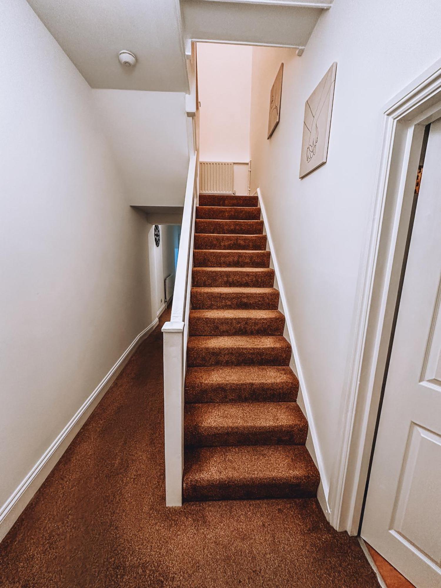 Spacious 3 In Tooting Londen