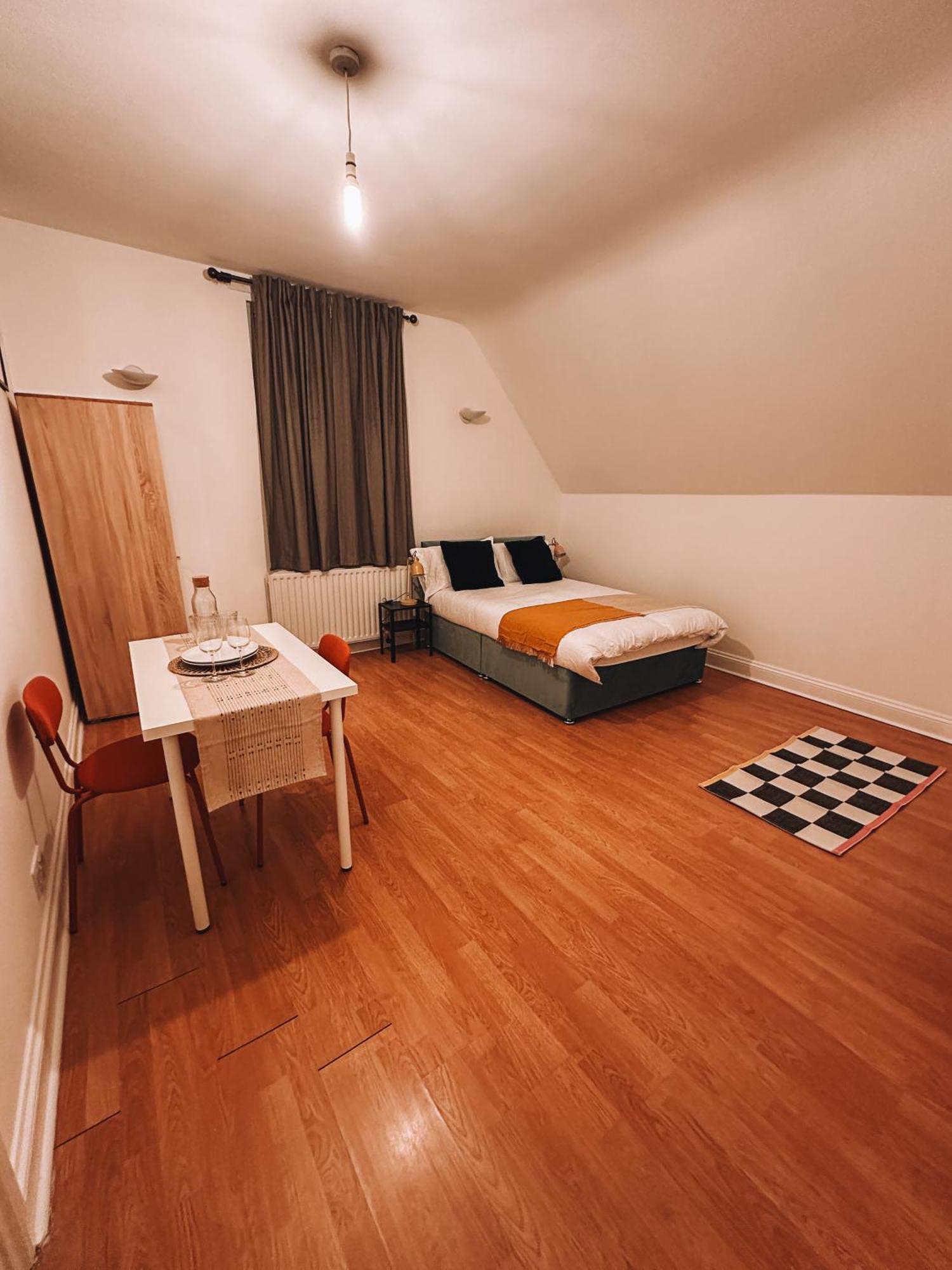 Gasthuis Spacious 3 In Tooting