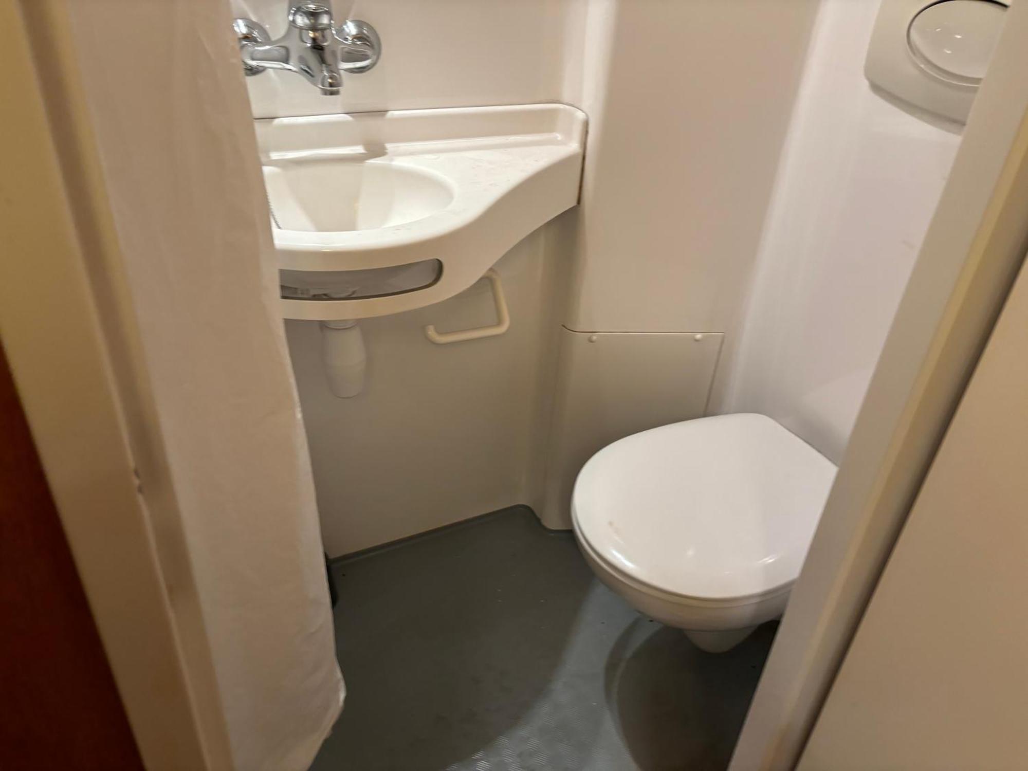 Room137 In Stoke Newington Homestay