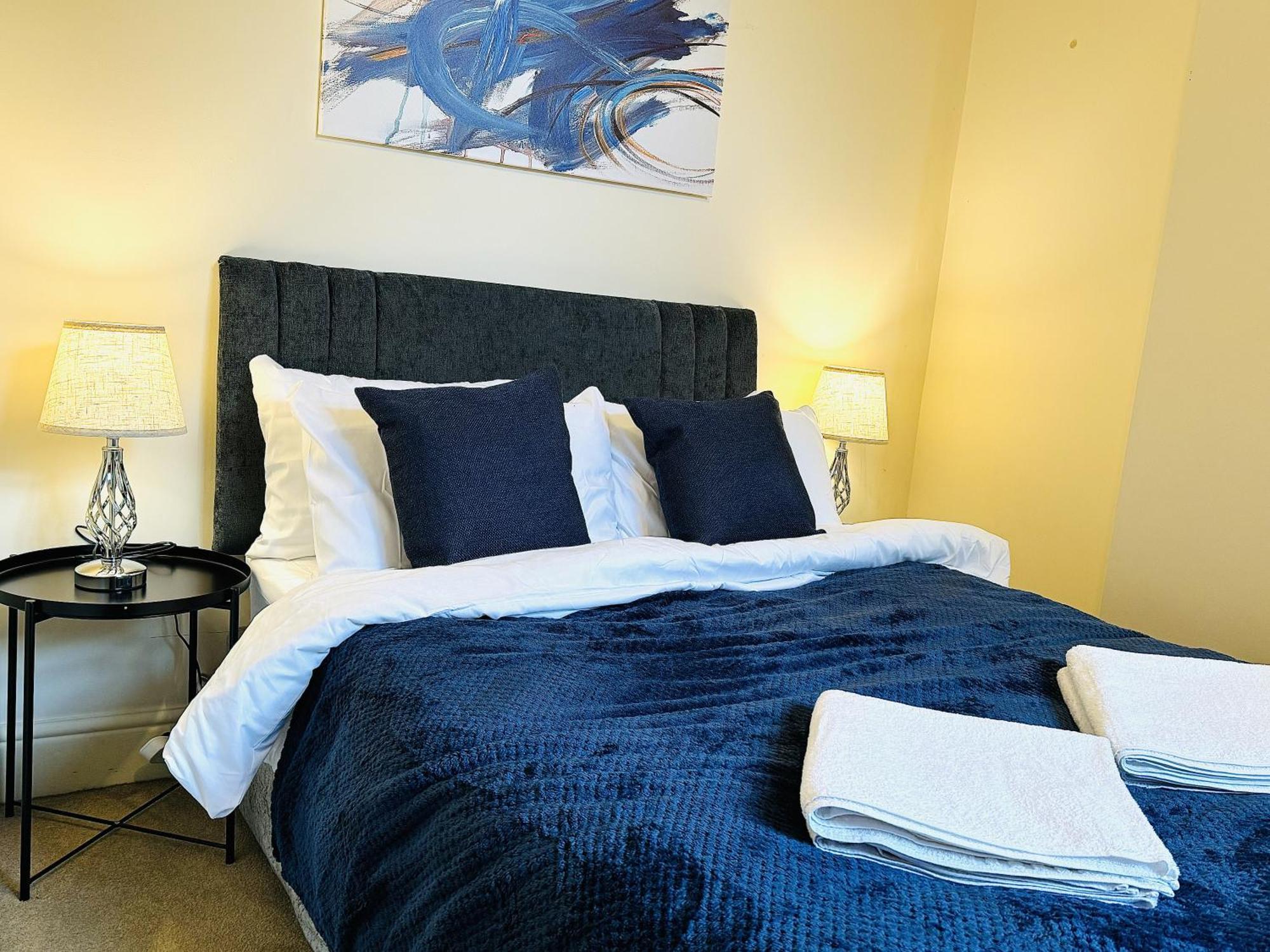Appartement Falcon - 2 Bedroom Ground Floor Flat In *