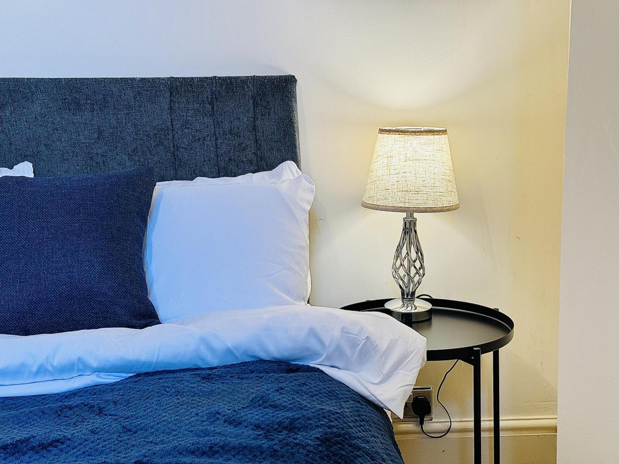 Appartement Falcon - 2 Bedroom Ground Floor Flat In *