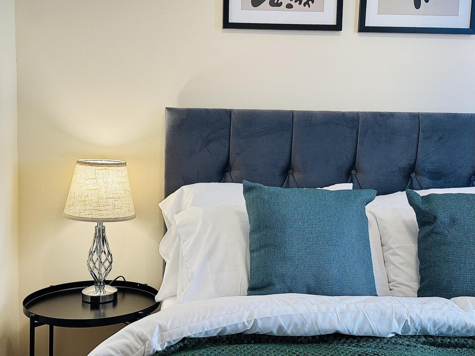 Appartement Falcon - 2 Bedroom Ground Floor Flat In *