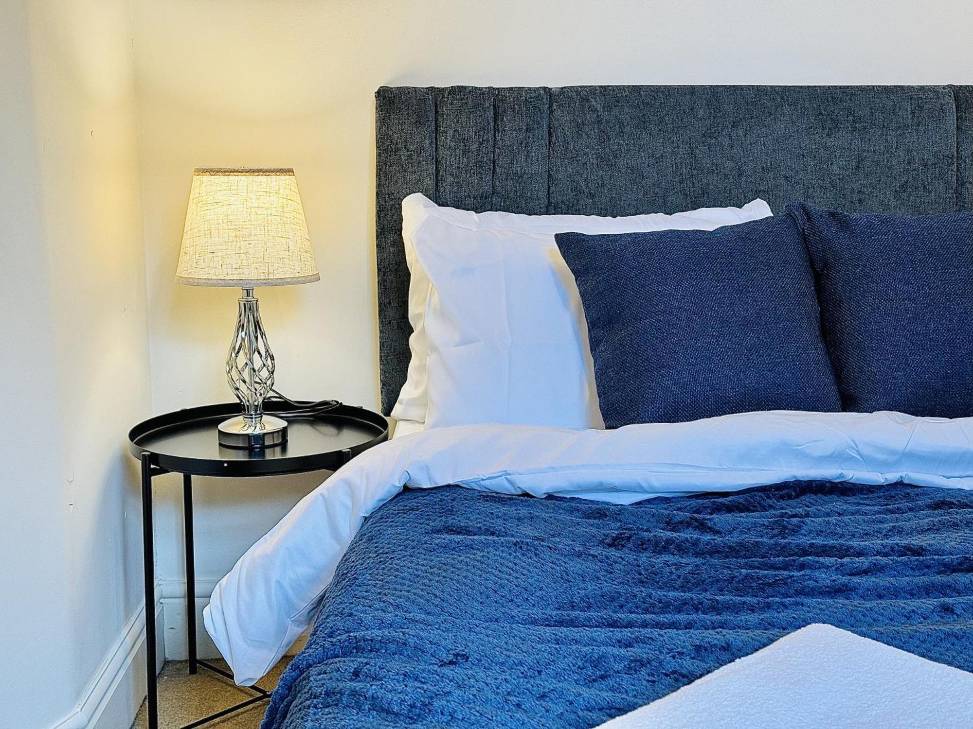 Appartement Falcon - 2 Bedroom Ground Floor Flat In *