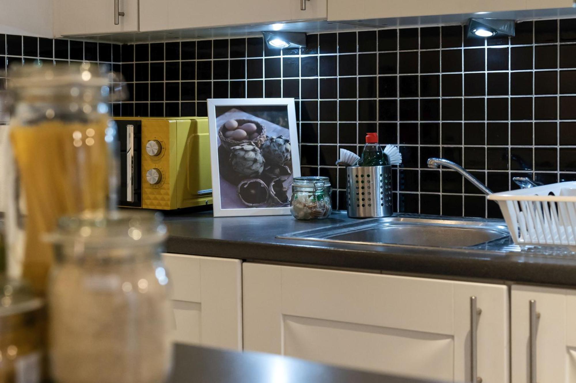 Apartment Livestay - Modern Two Bed In Stratford London