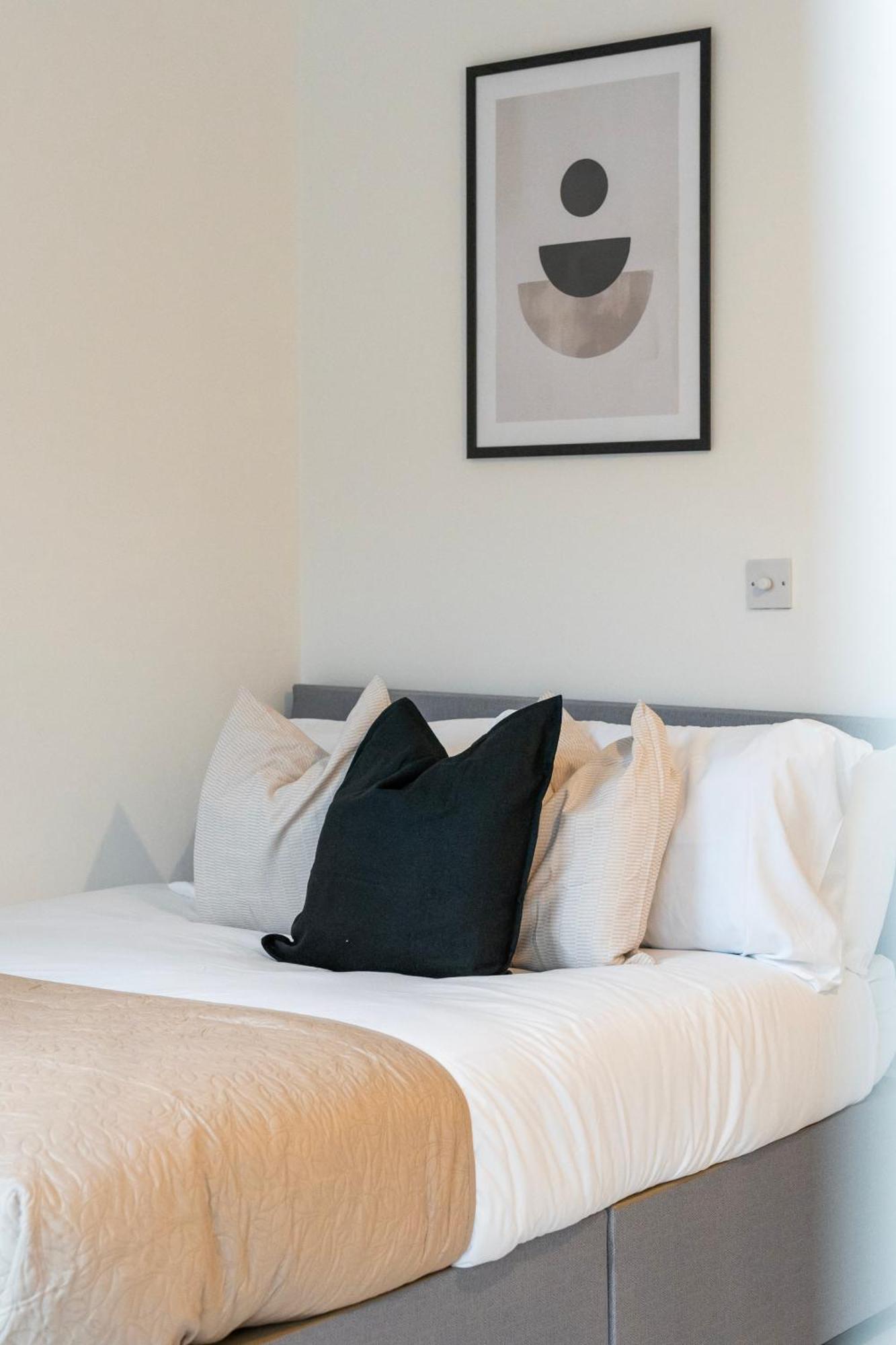 Livestay - Modern Two Bed In Stratford