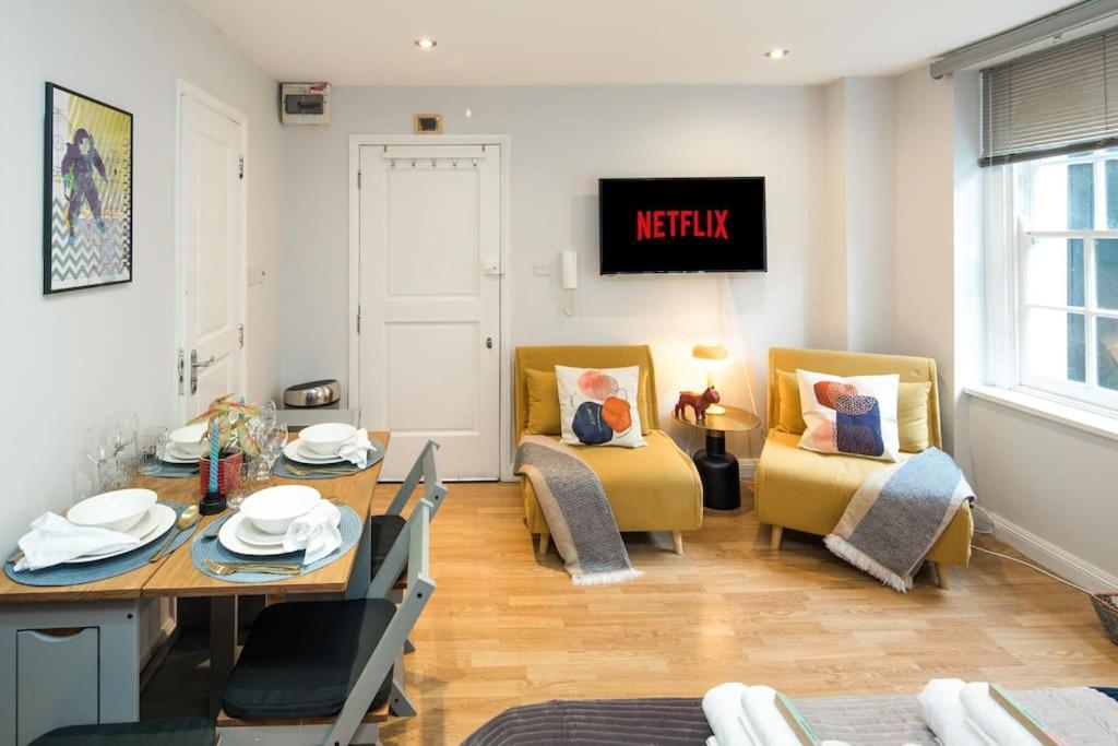 Apartment 5 Min Walk To Madame Tussauds - 5 Min Walk To Baker Street - 5 Min Walk To Marylebone Railway Station - 5 Min Walk To Regent Park -