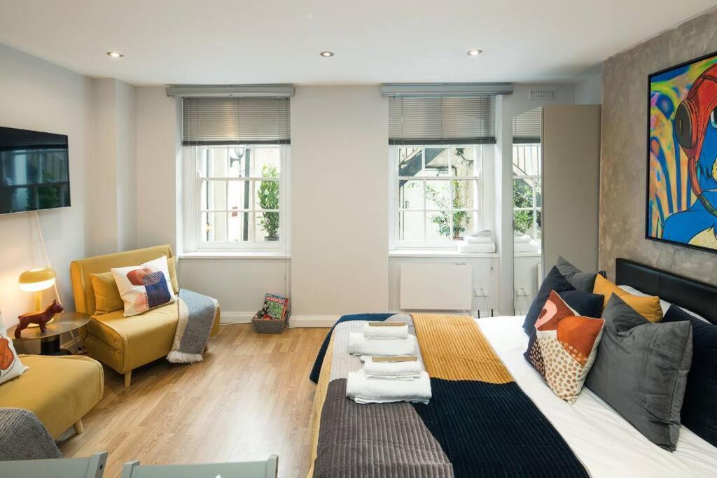 5 Min Walk To Madame Tussauds - 5 Min Walk To Baker Street - 5 Min Walk To Marylebone Railway Station - 5 Min Walk To Regent Park - Apartment *