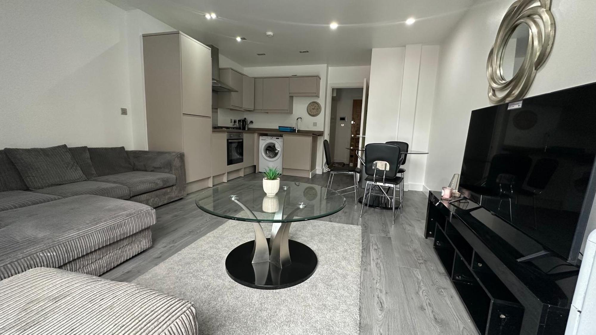 1 Bedroom Flat In Elephant And Castle Zone 1 * London