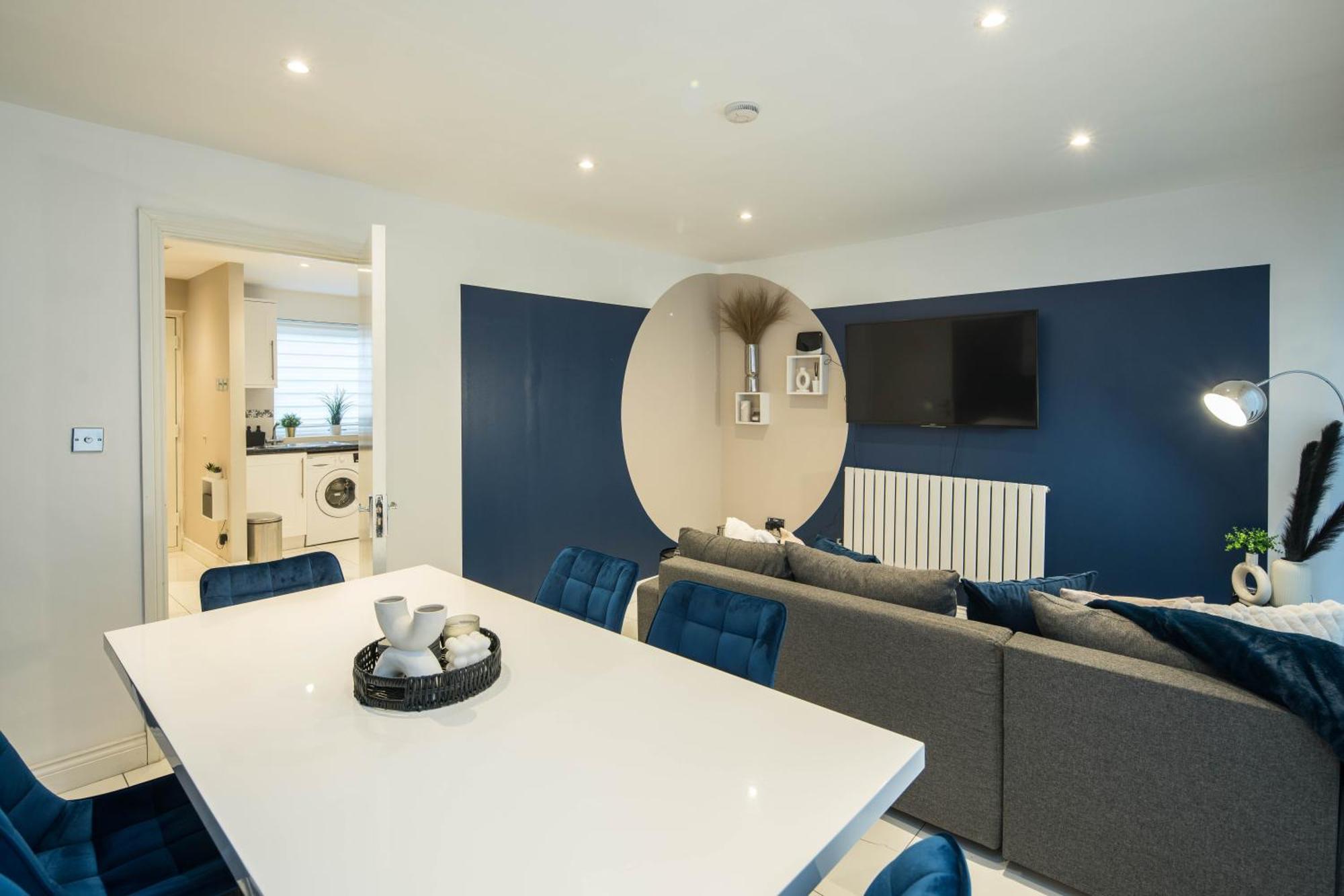 Charming 2-bed House In Holiday home London