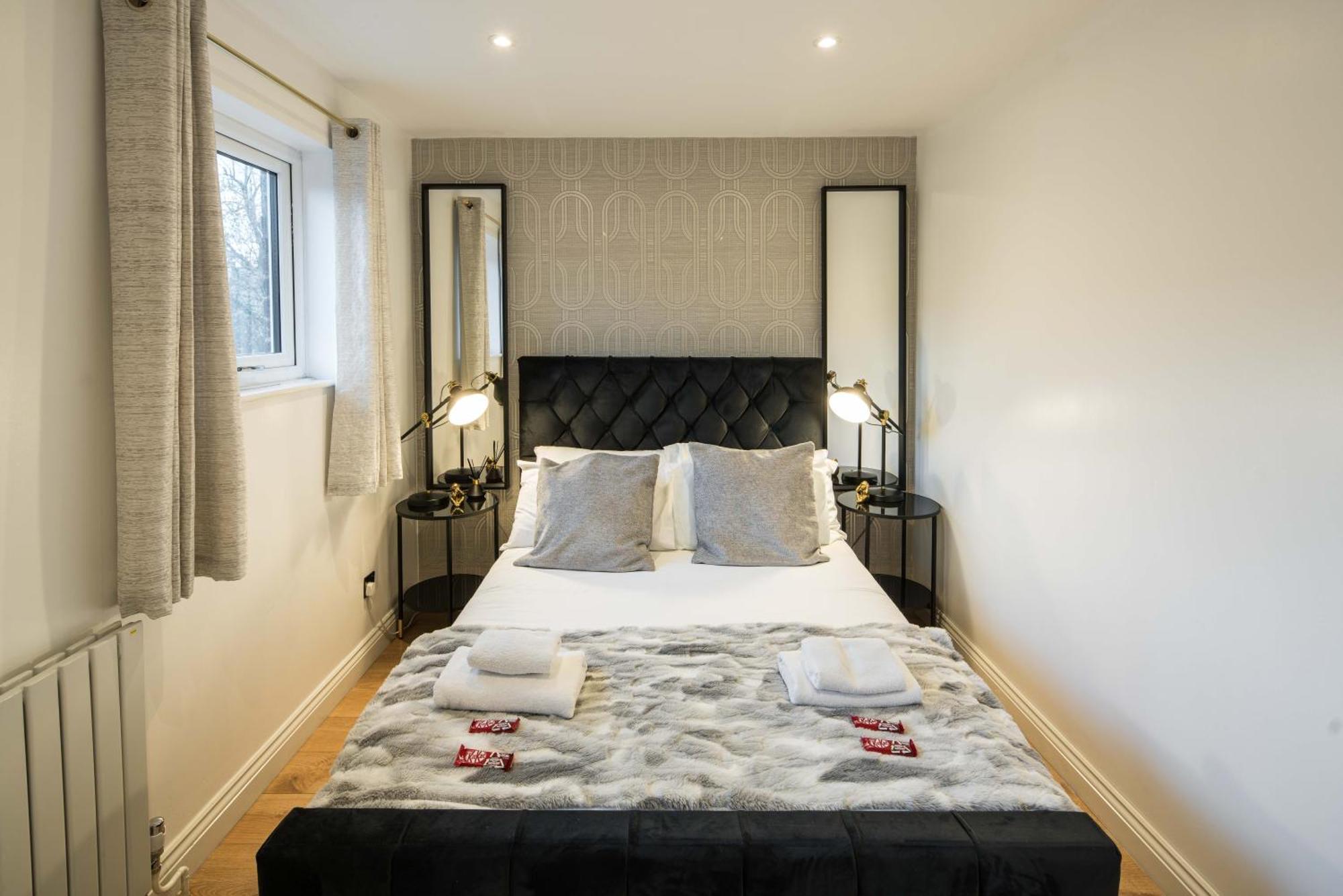 Charming 2-bed House In Holiday home London