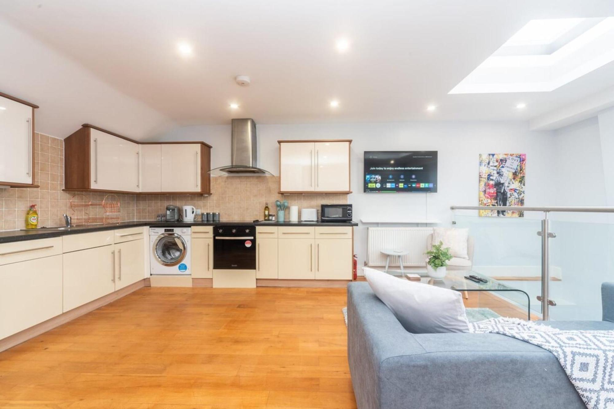 Apartment St John's Hill Duplex