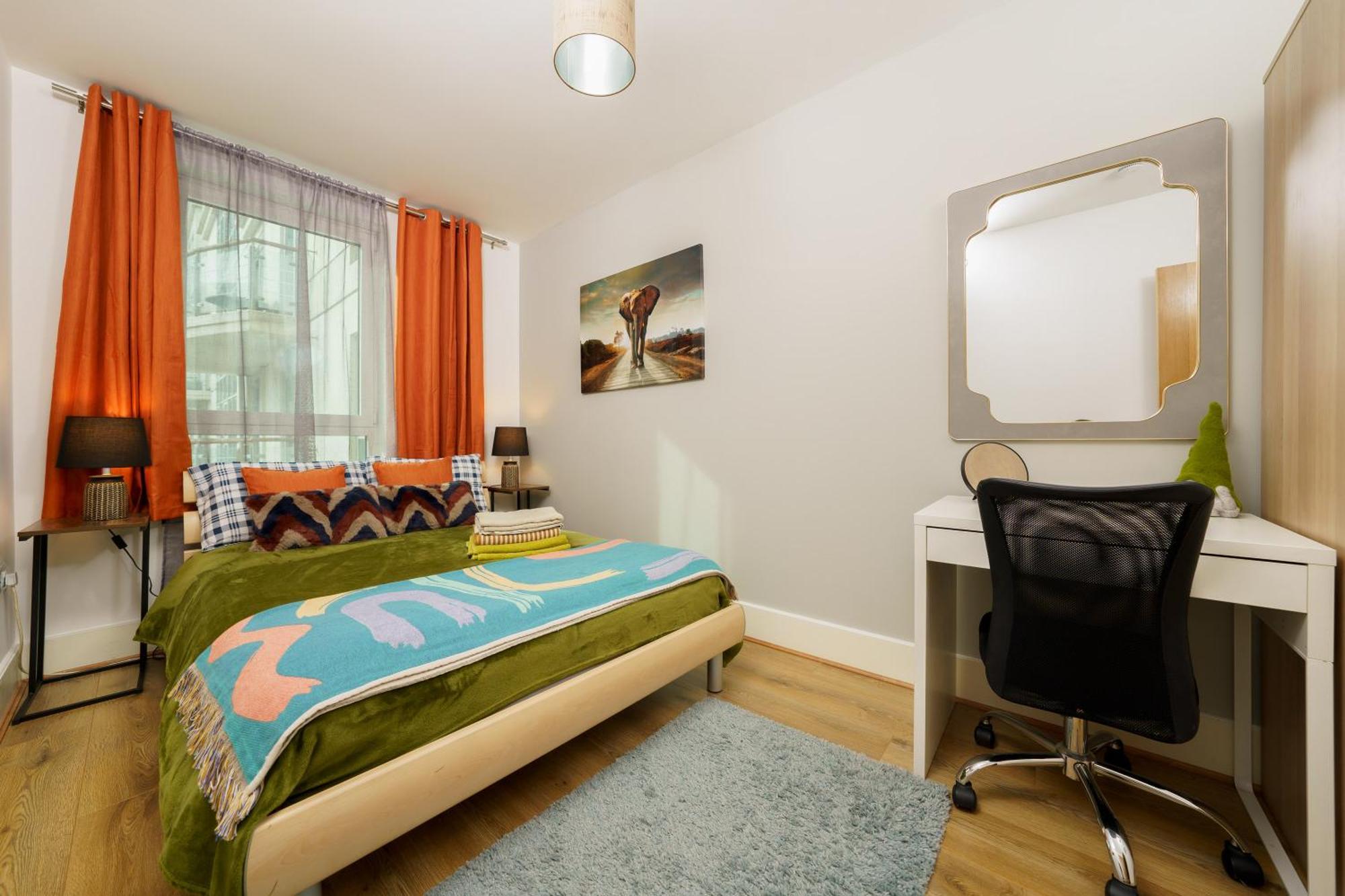 Apartment St George Wharf *