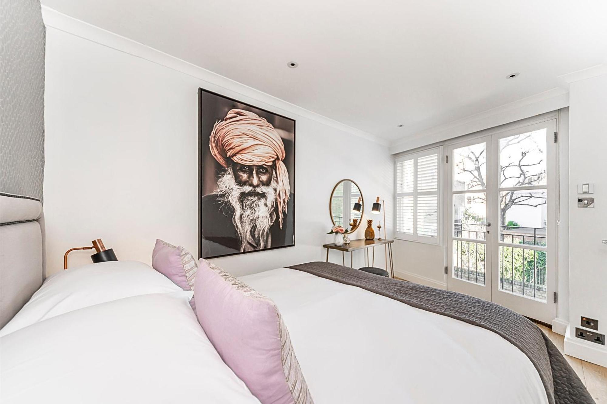 Kensington Oasis: Private House Near Attractions Holiday home *