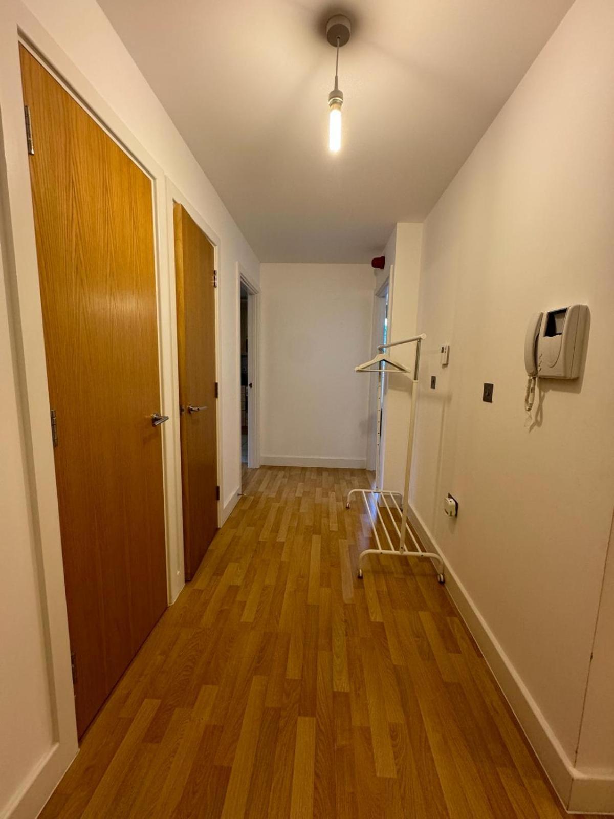 Apartment Spacious 2 Bedrooms In Stratford London