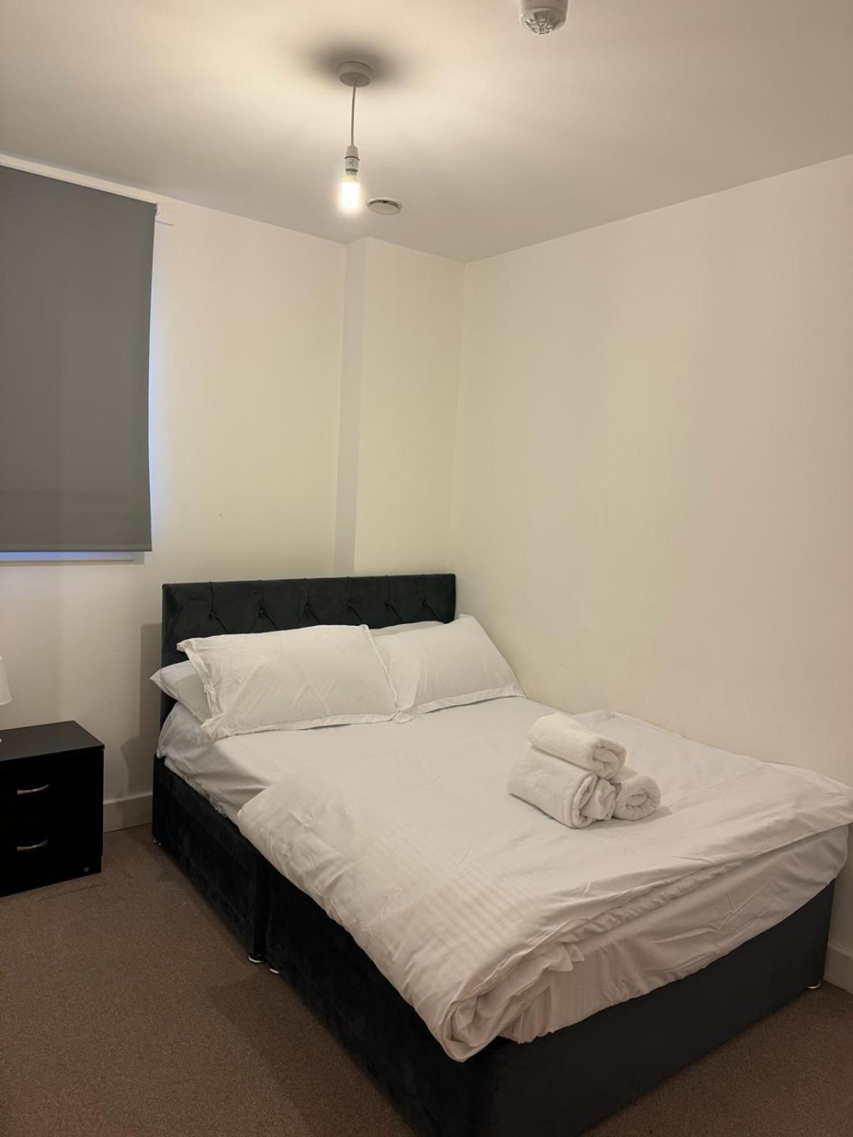 Spacious 2 Bedrooms In Stratford * London