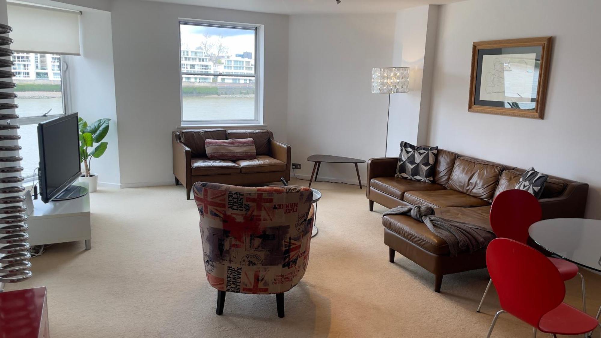 Us Embassy Spacious Nine Elms * London