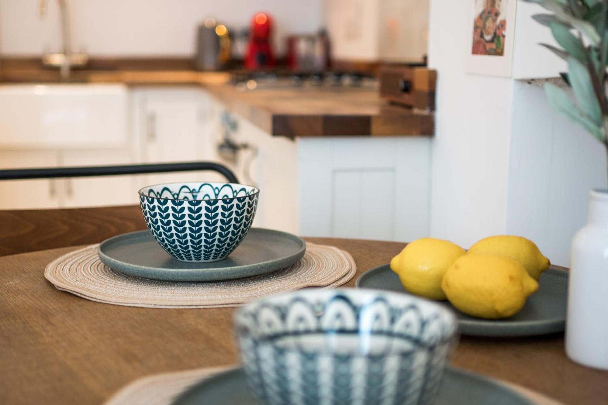 Apartment Charming 2-bed Flat In The Heart Of Nottinghill - Steps From Portobello Rd Market And Nottinghill Bookshop