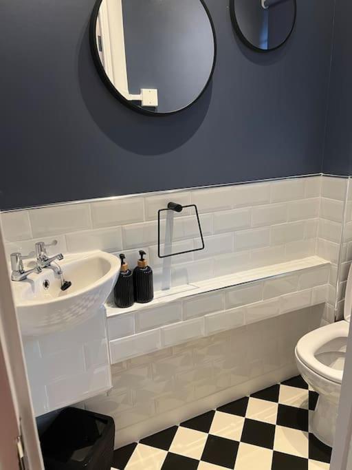 Flat In White - Westfield * Londen
