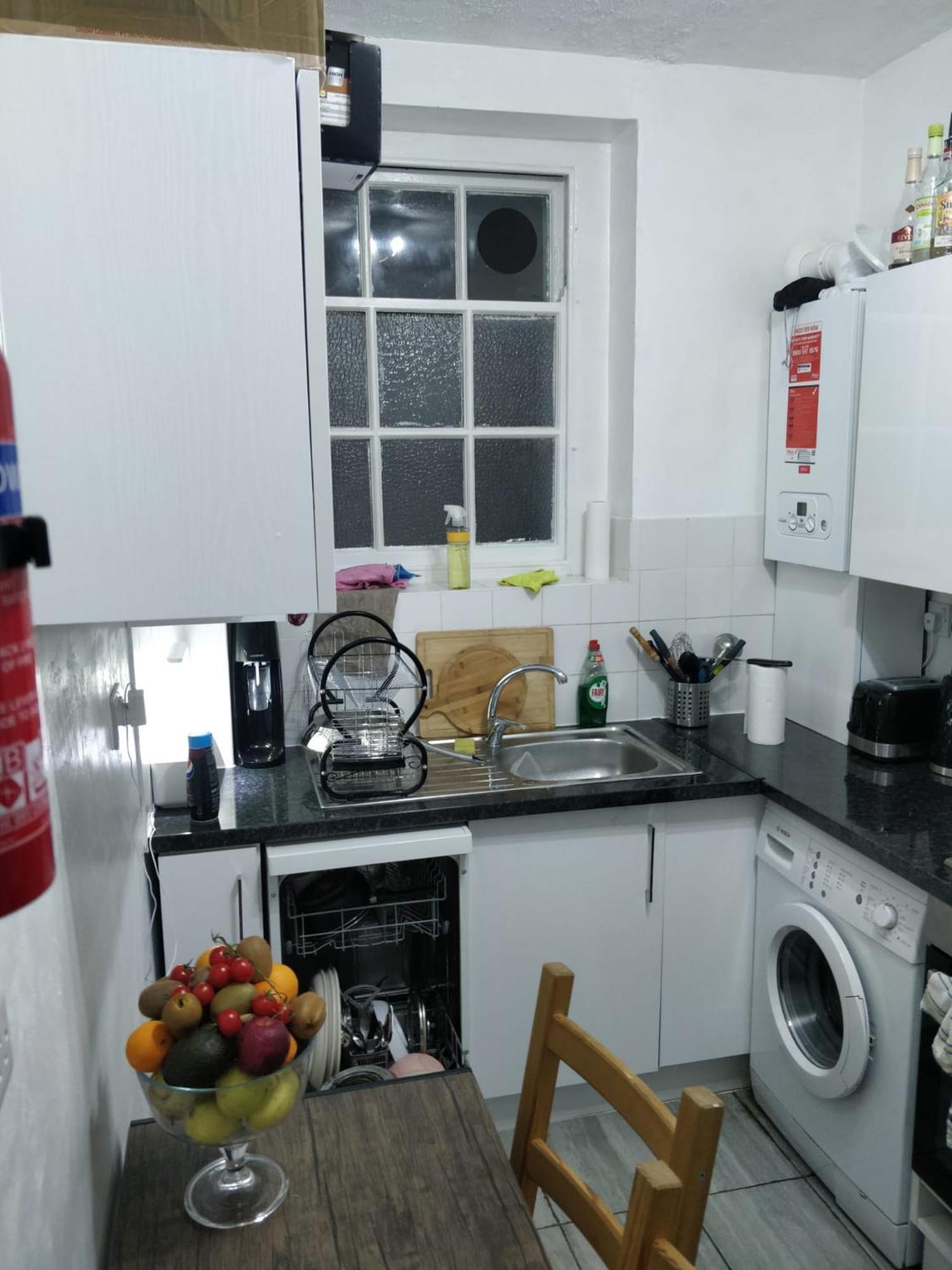 Cozy In A 3-bed Flat! Homestay *