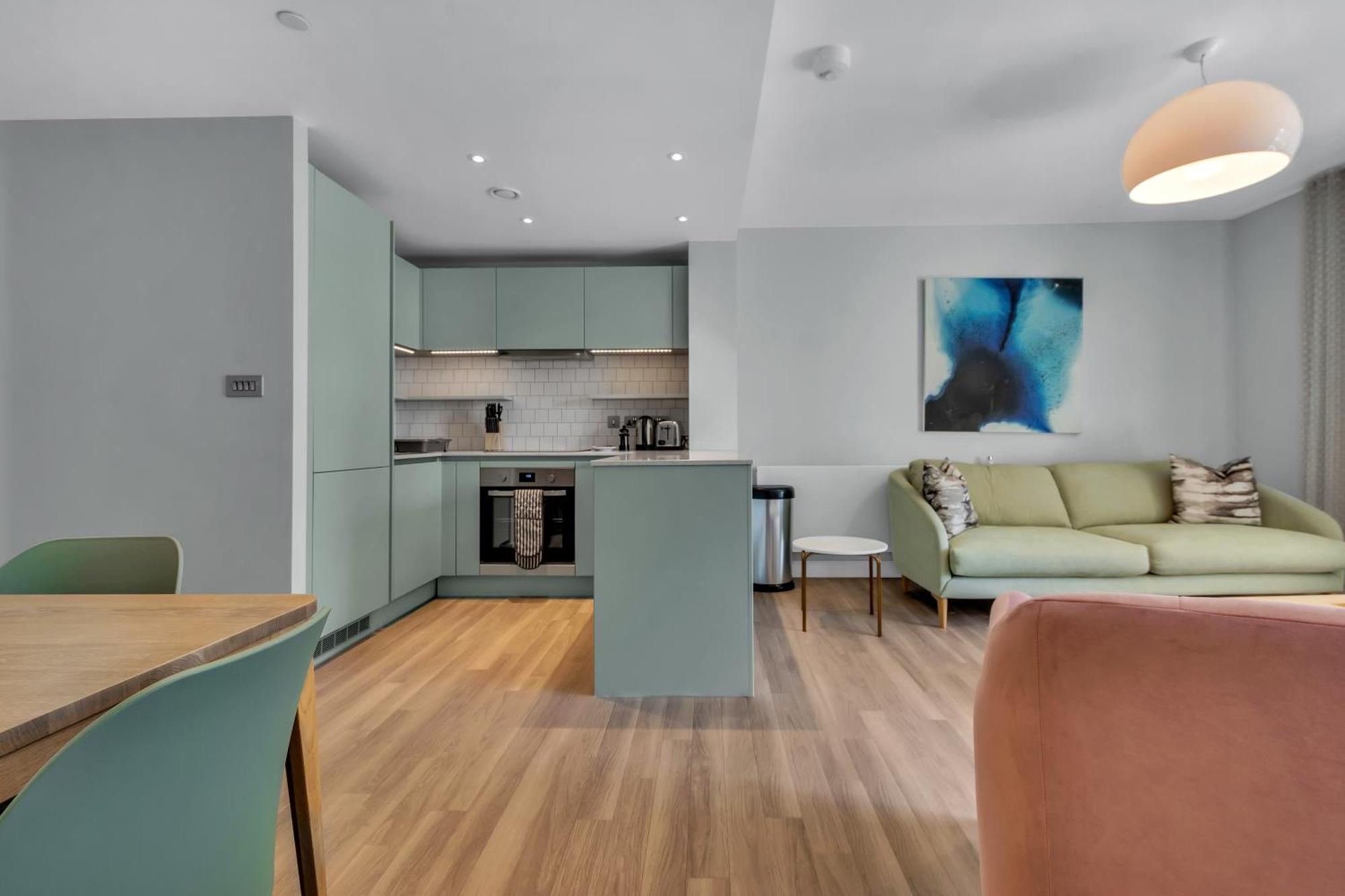 Apartment Mysquare Spacious Two Bedroom At Wembley Park London