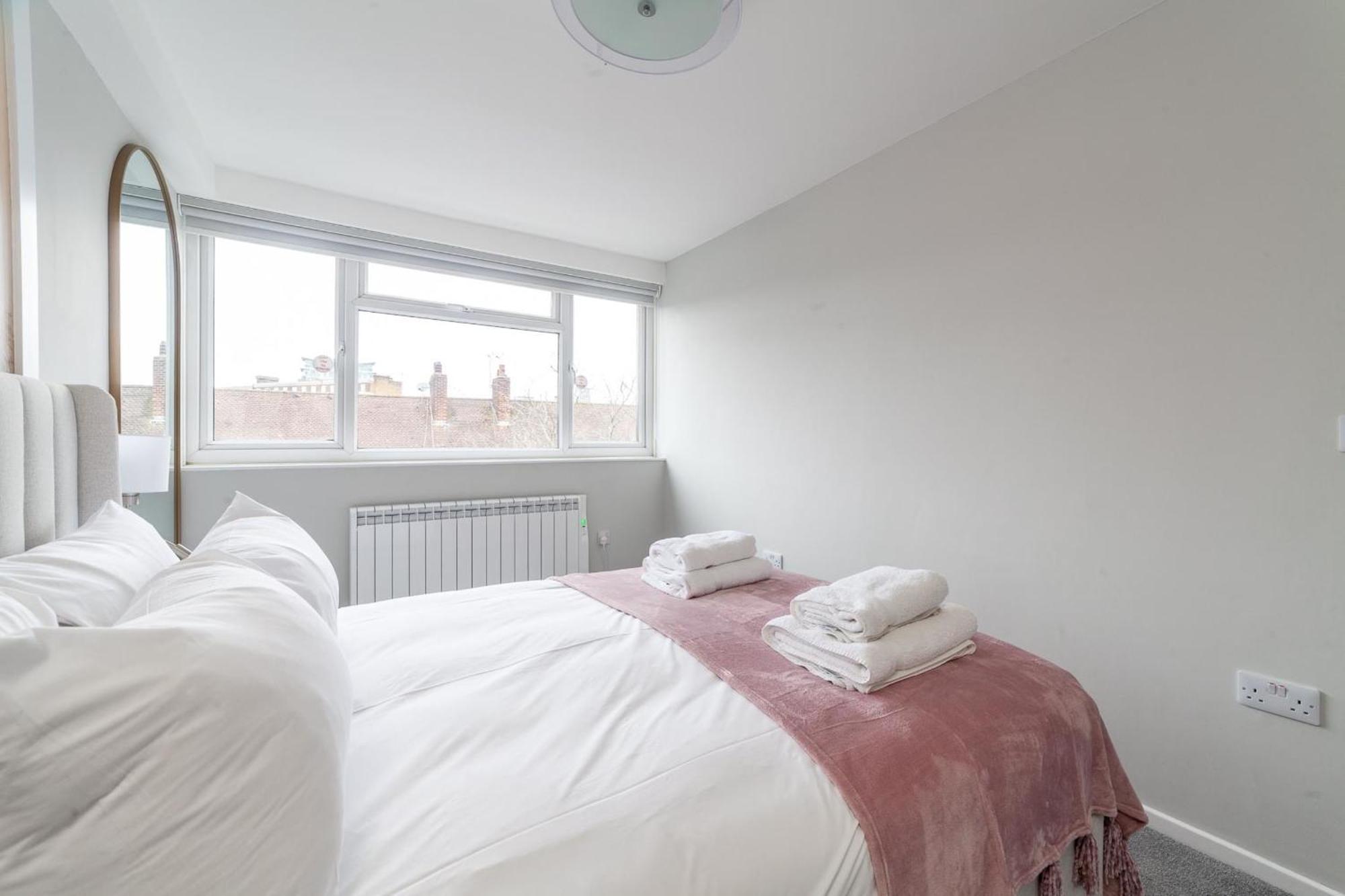 Excellent 3-bed Flat In Elephant & Castle Apartment London