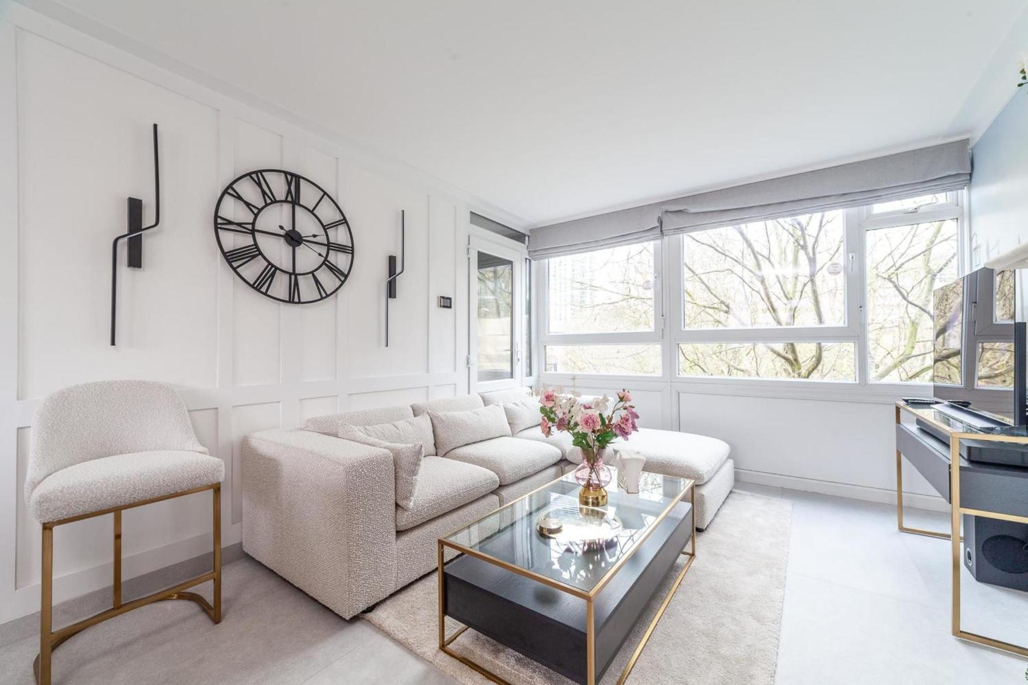 Excellent 3-bed Flat In Elephant & Castle * London