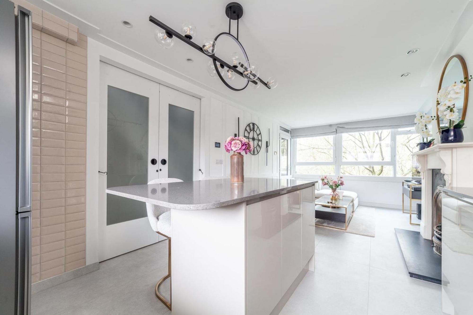 Excellent 3-bed Flat In Elephant & Castle Apartment London