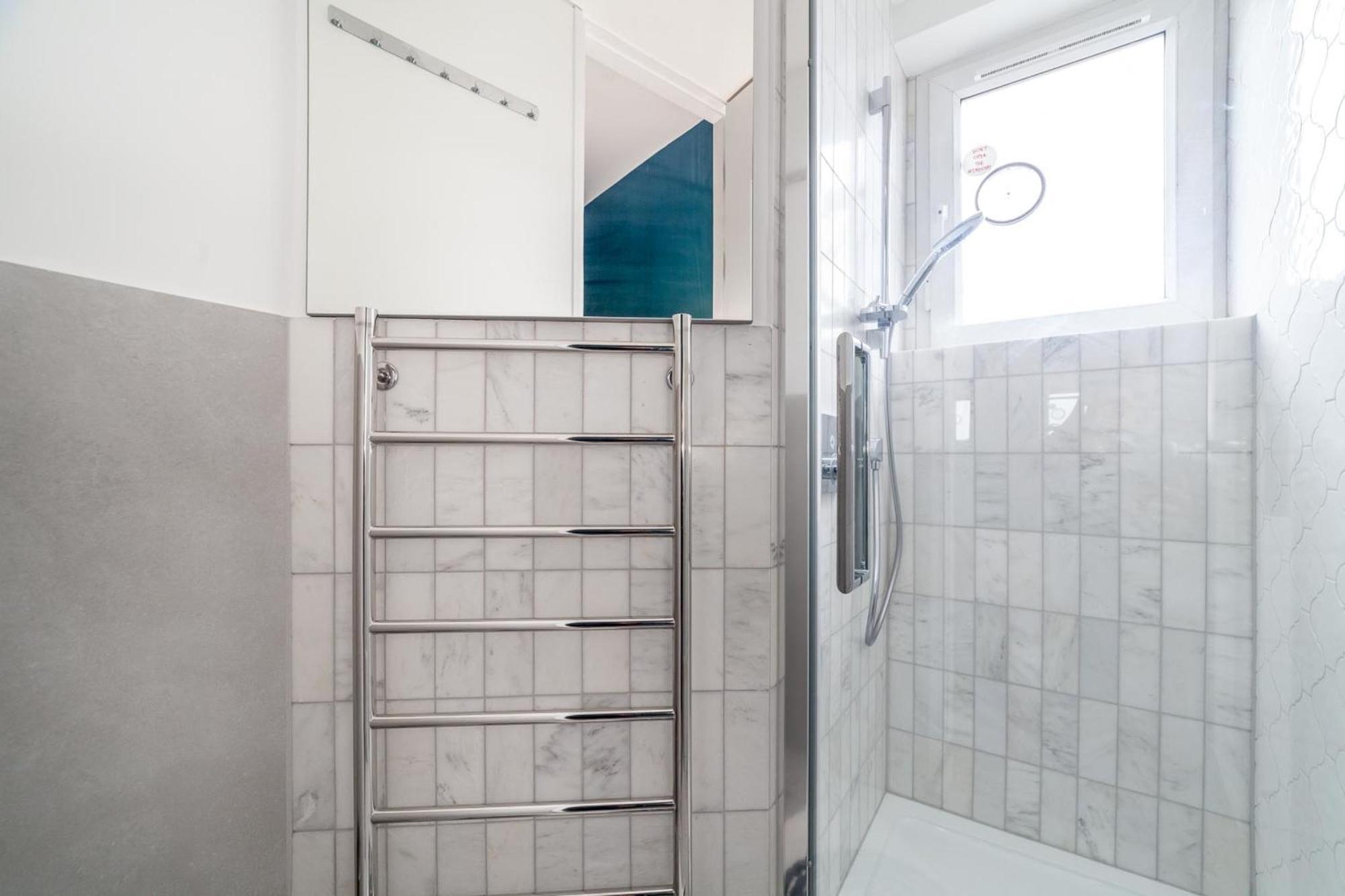 Excellent 3-bed Flat In Elephant & Castle *