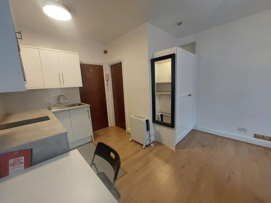 Newly Refurbished * Londen