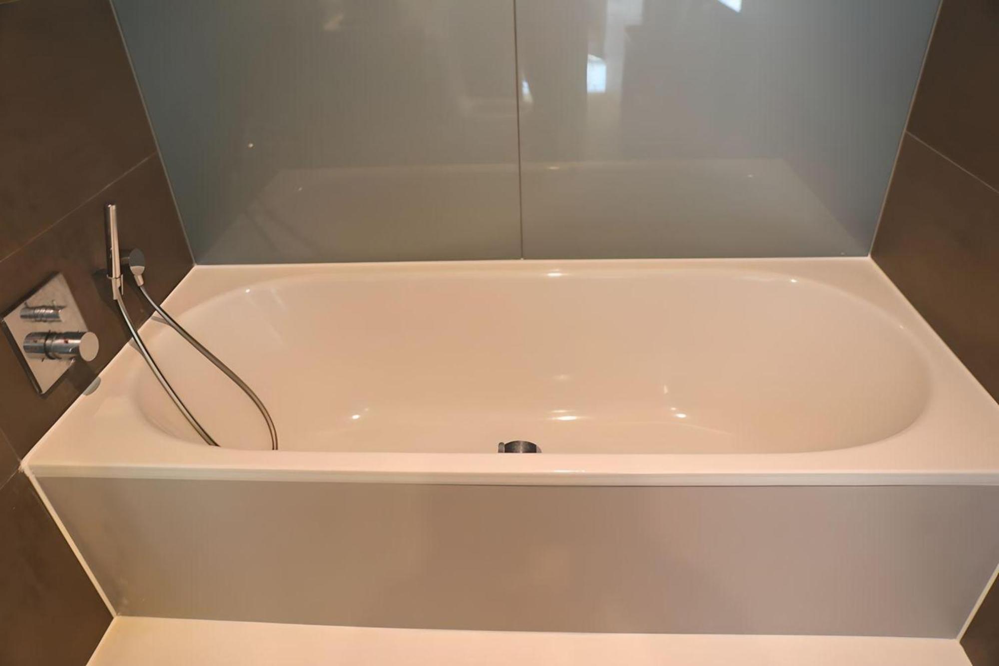 2 Bedroom 2 Bathroom In Kings Cross Station Apartment *