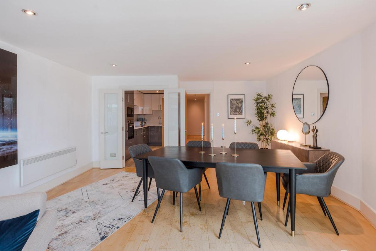 Thames View In Town! Large Luxxe Nomad Design Family Appartement Londen