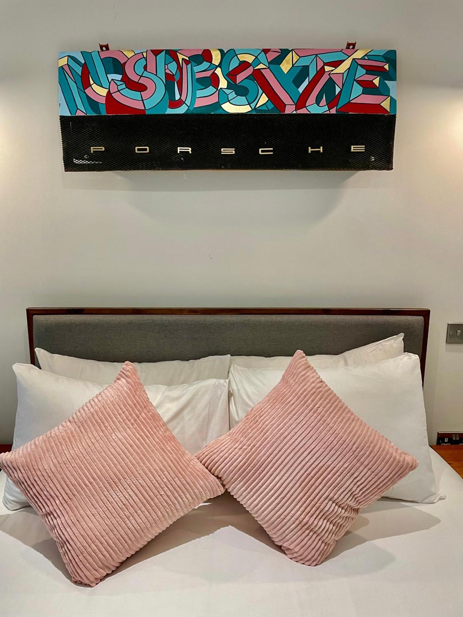 Hackney 1 Bed Garden Flat *