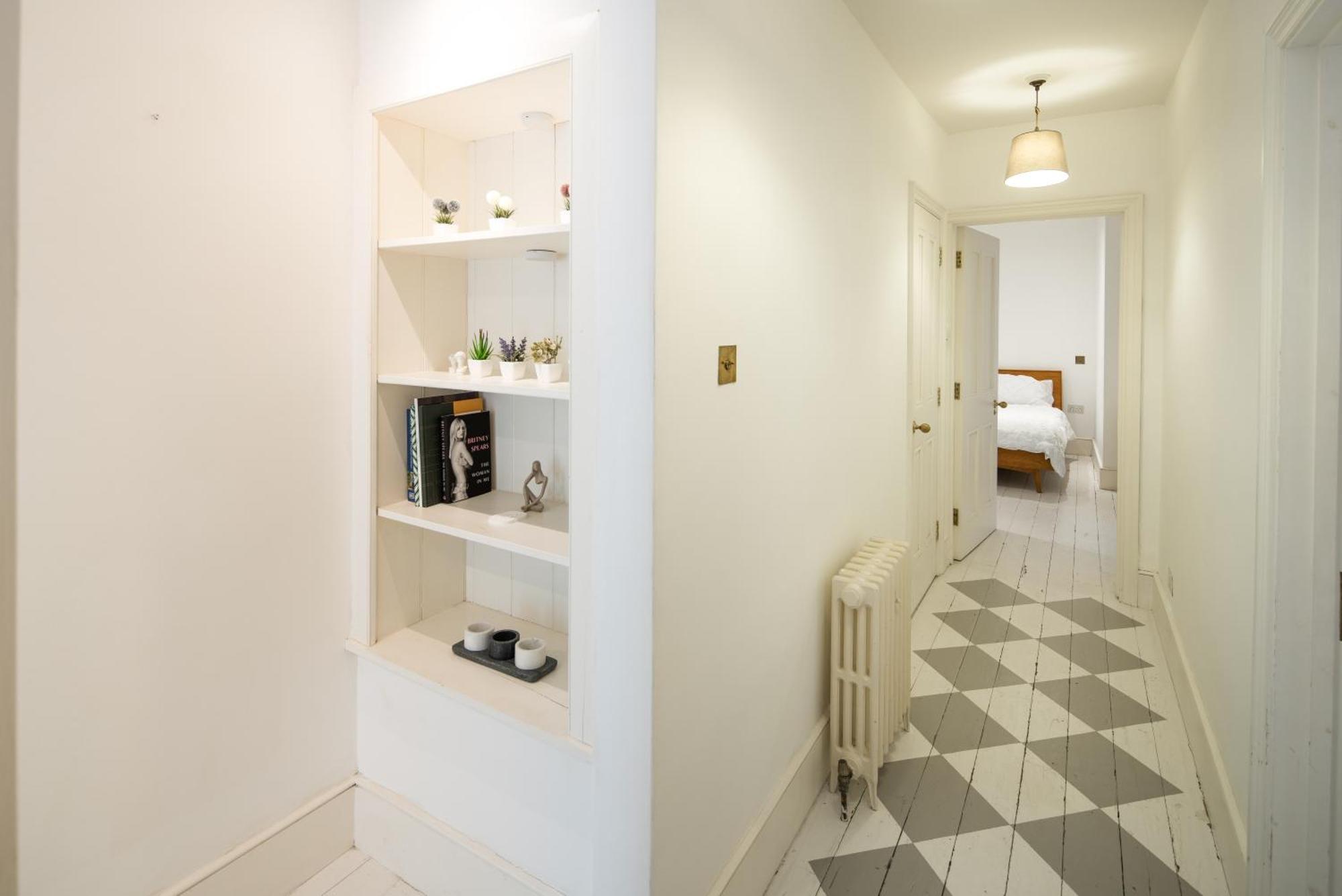 Apartment Charming 2-bed Flat In The Heart Of Nottinghill - Steps From Portobello Rd Market And Nottinghill Bookshop