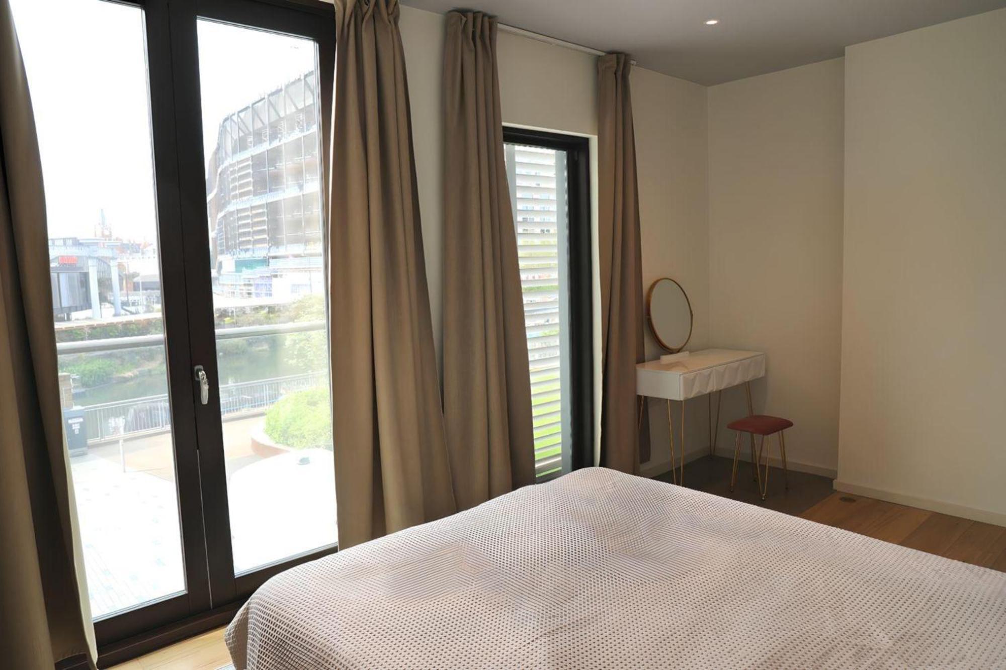 2 Bedroom 2 Bathroom In Kings Cross Station *