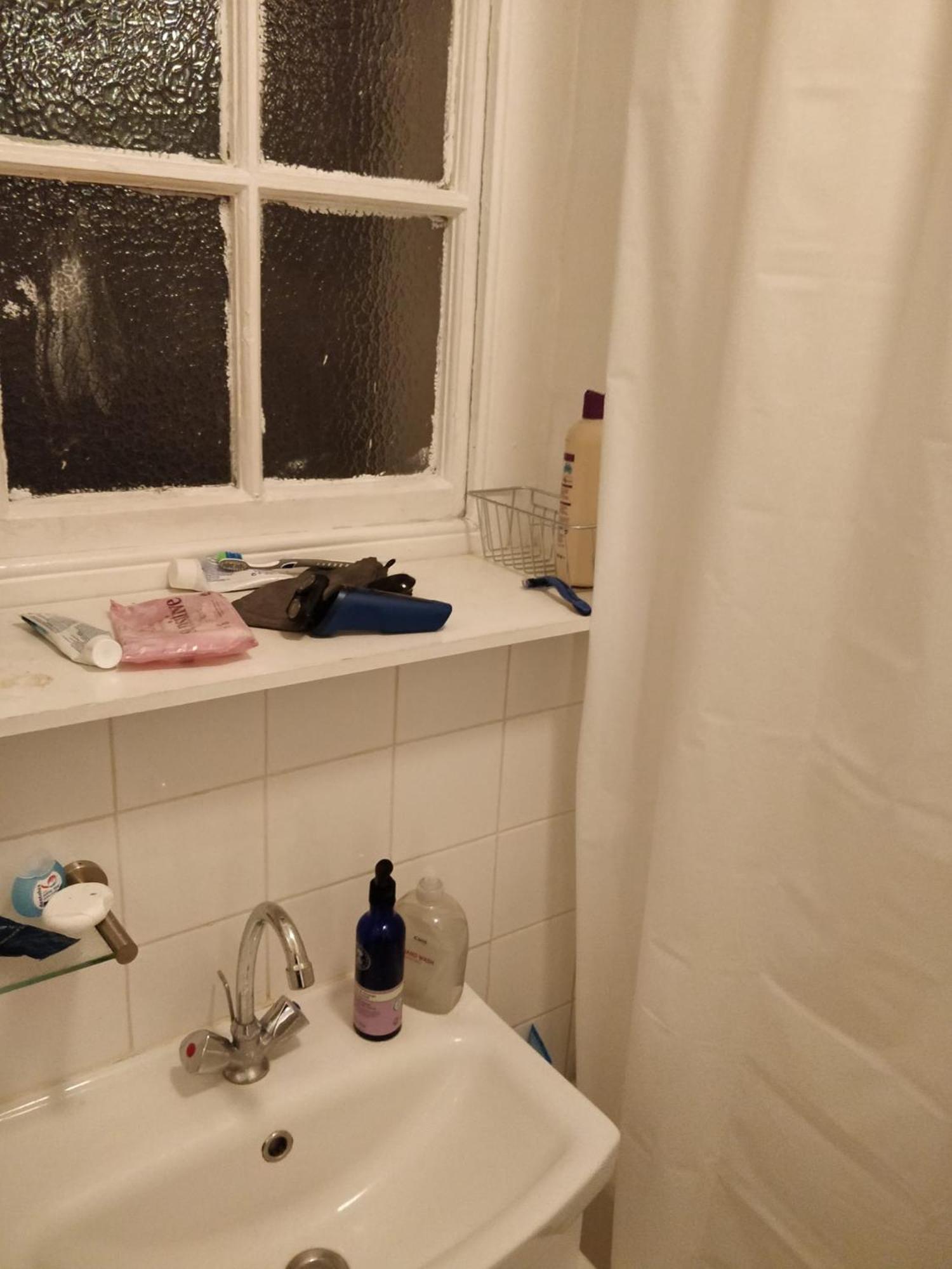 Homestay Cozy In A 3-bed Flat! London