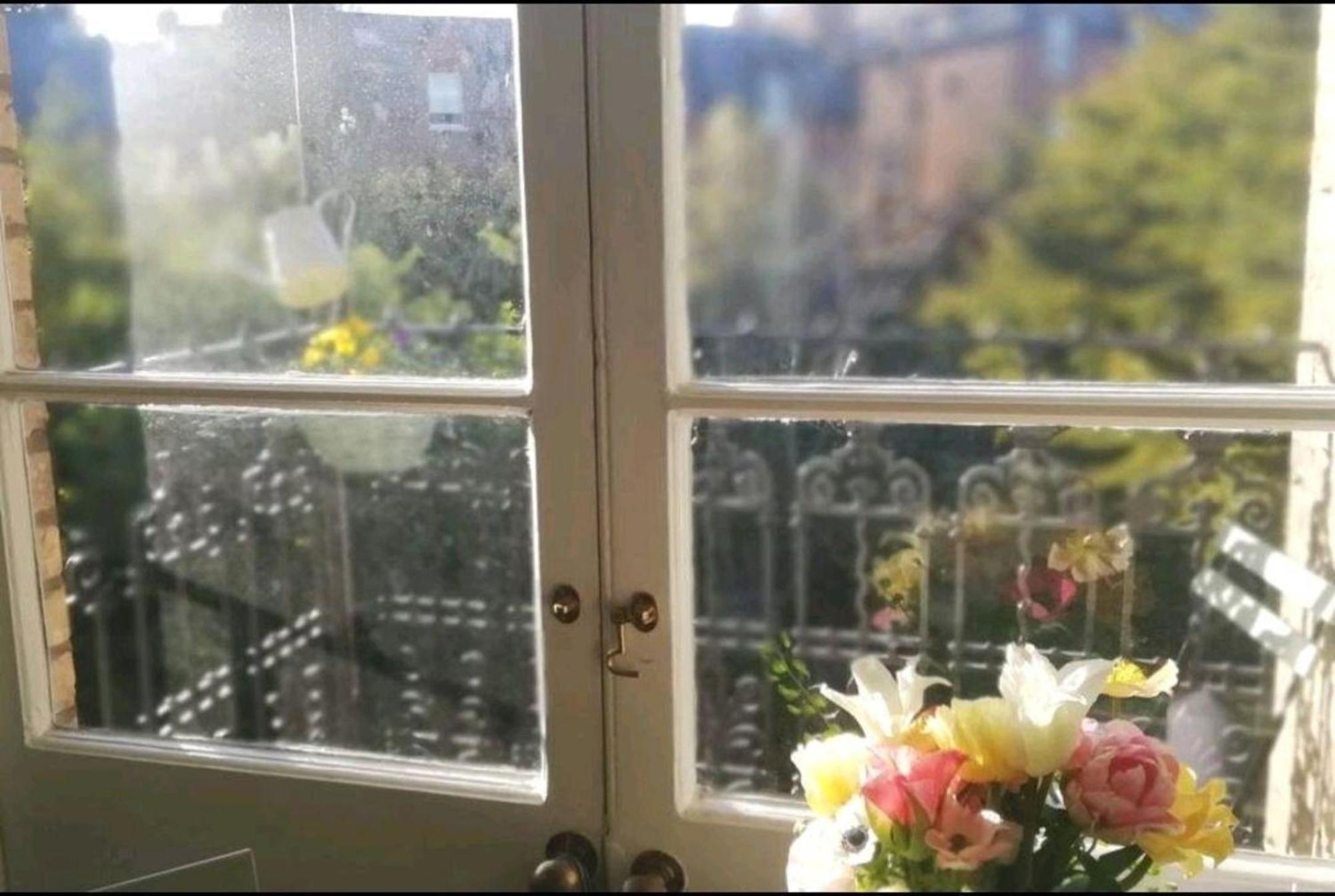 Charmante Mit Balkon Apartment London
