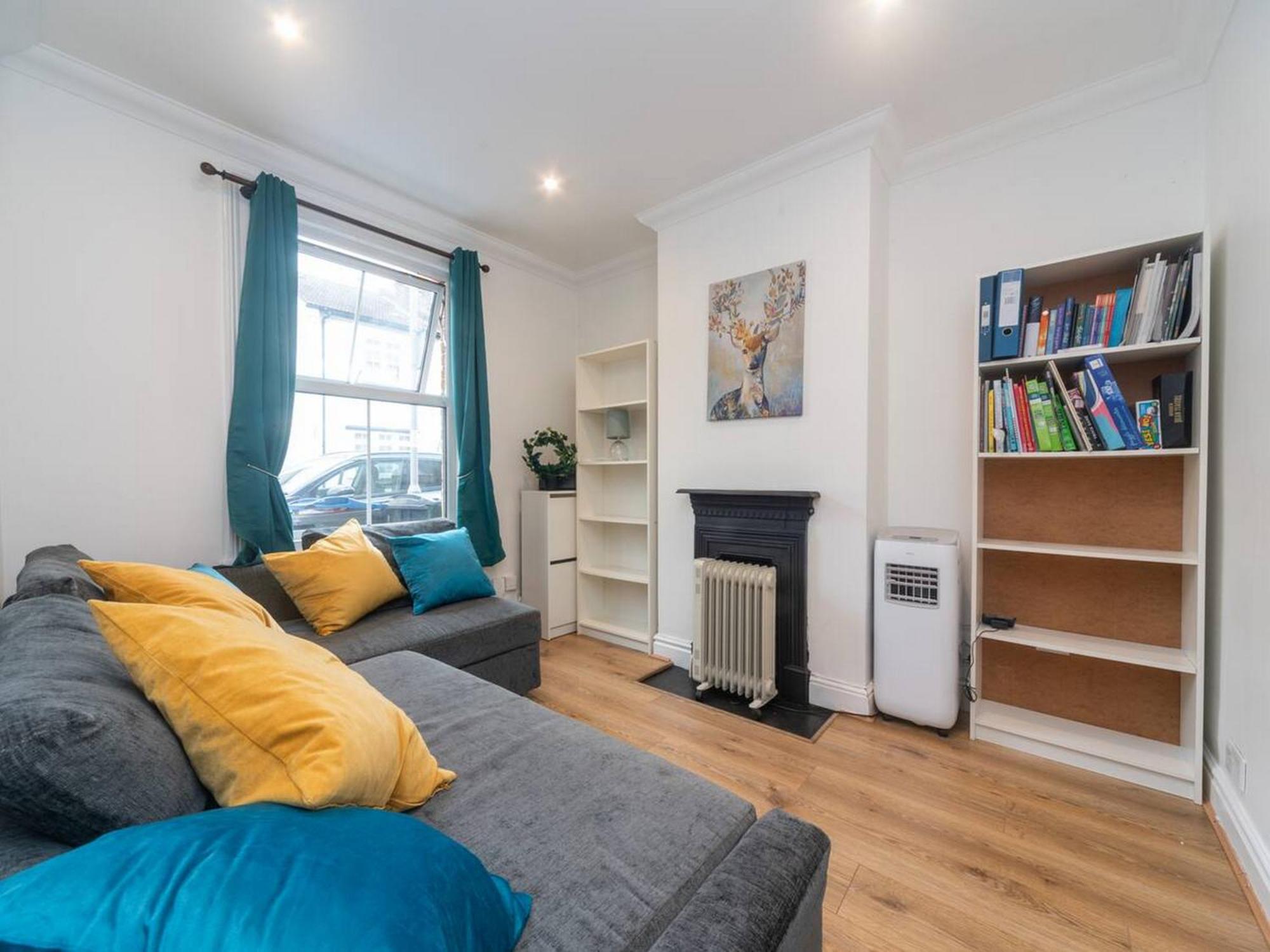 Сasa de vacaciones Charming Period Near Surbiton With Garden