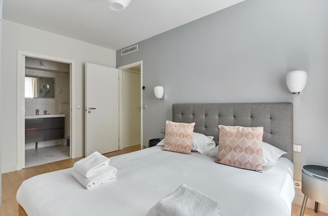 Soho Center Apartment