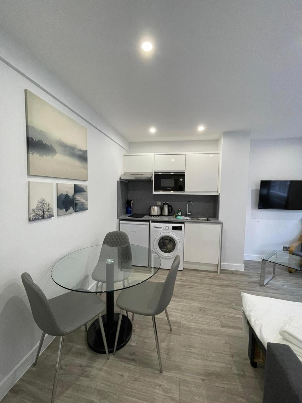 The Chelsea Cloisters Serviced Apartment *