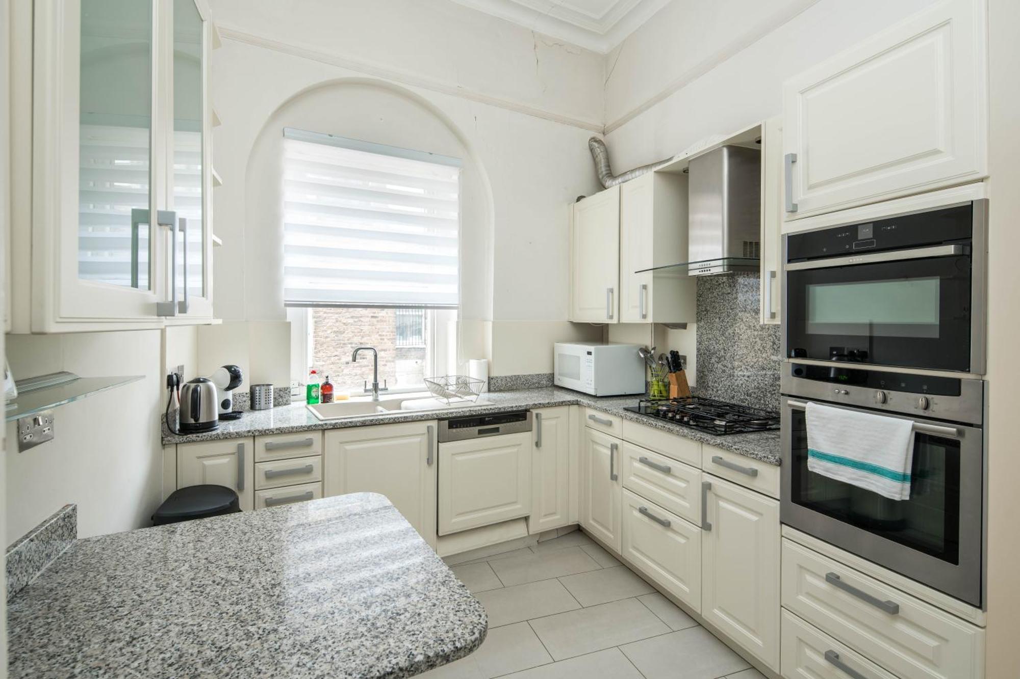 Four Beds By The Station Apartamento