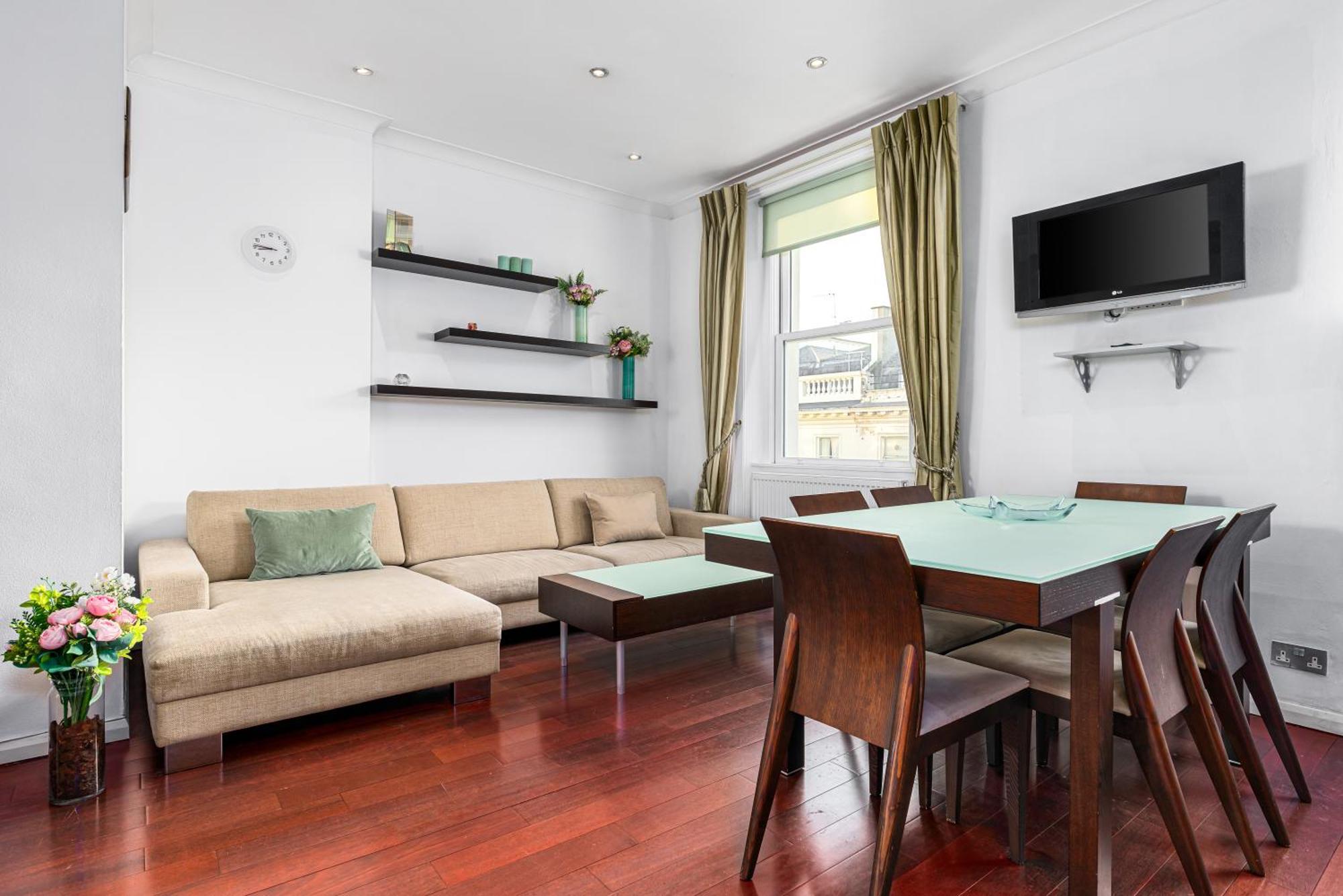 Bright & Spacious 2-bedroom In Paddington Hydepark Apartment London