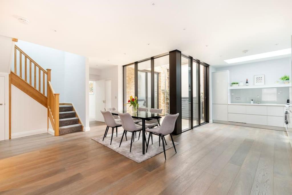Modern House In South Kensington Londen