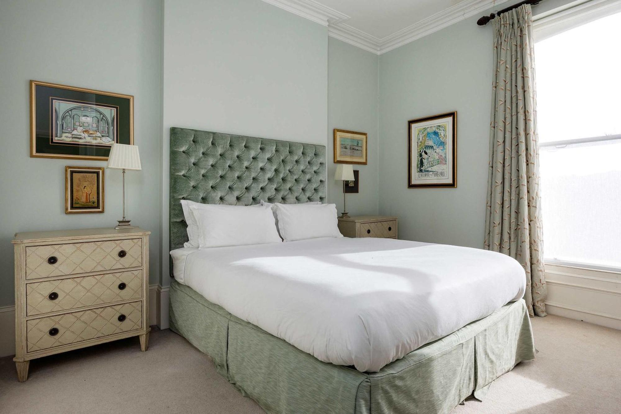 Veeve - Sophisticated Sutherland * London