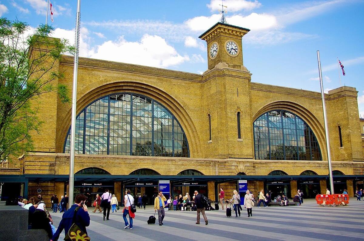 Skyvillion - One Bedroom By King's Cross *